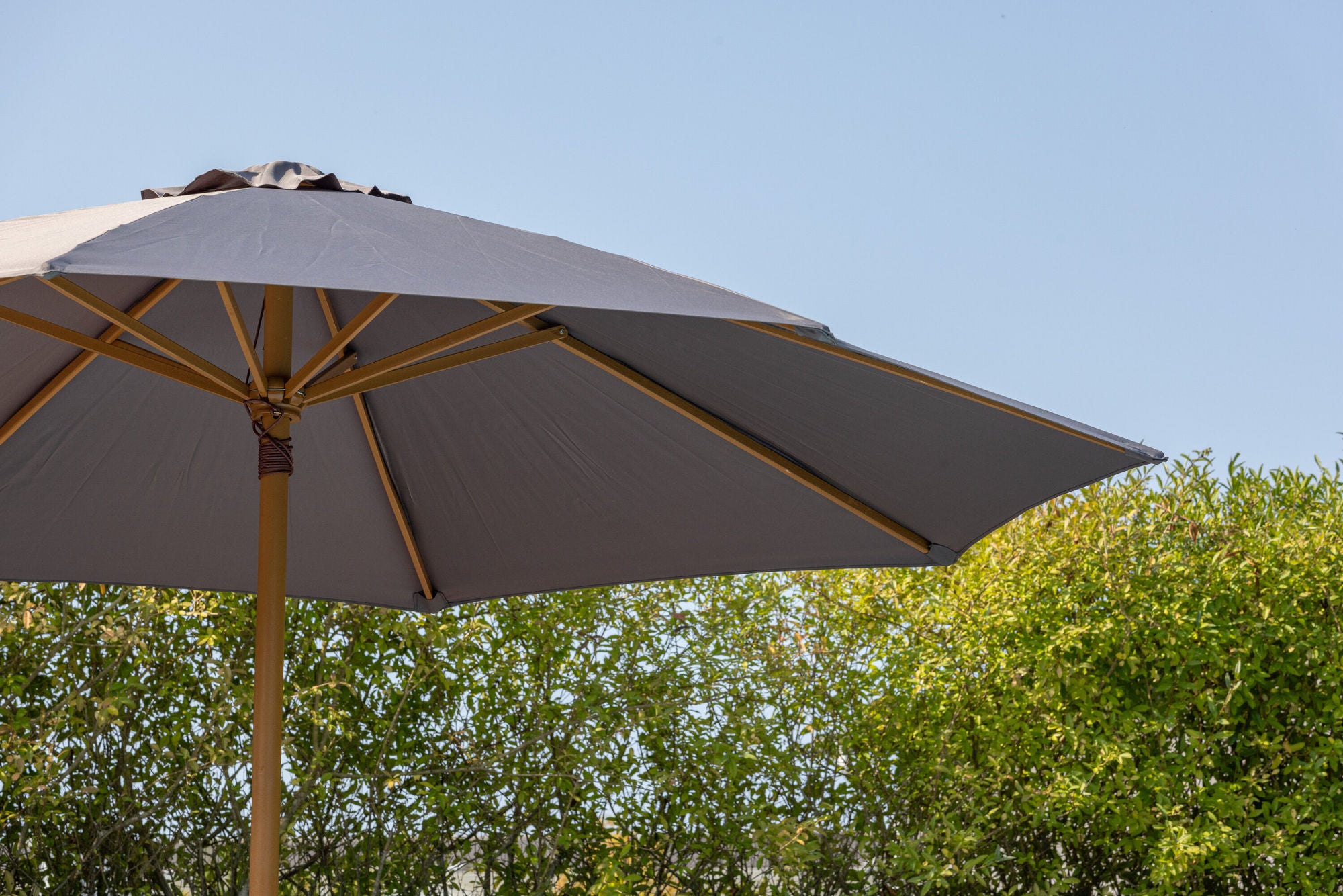 Venture Home Ixos Umbrella - ø300 - Wood / Grey Fabric