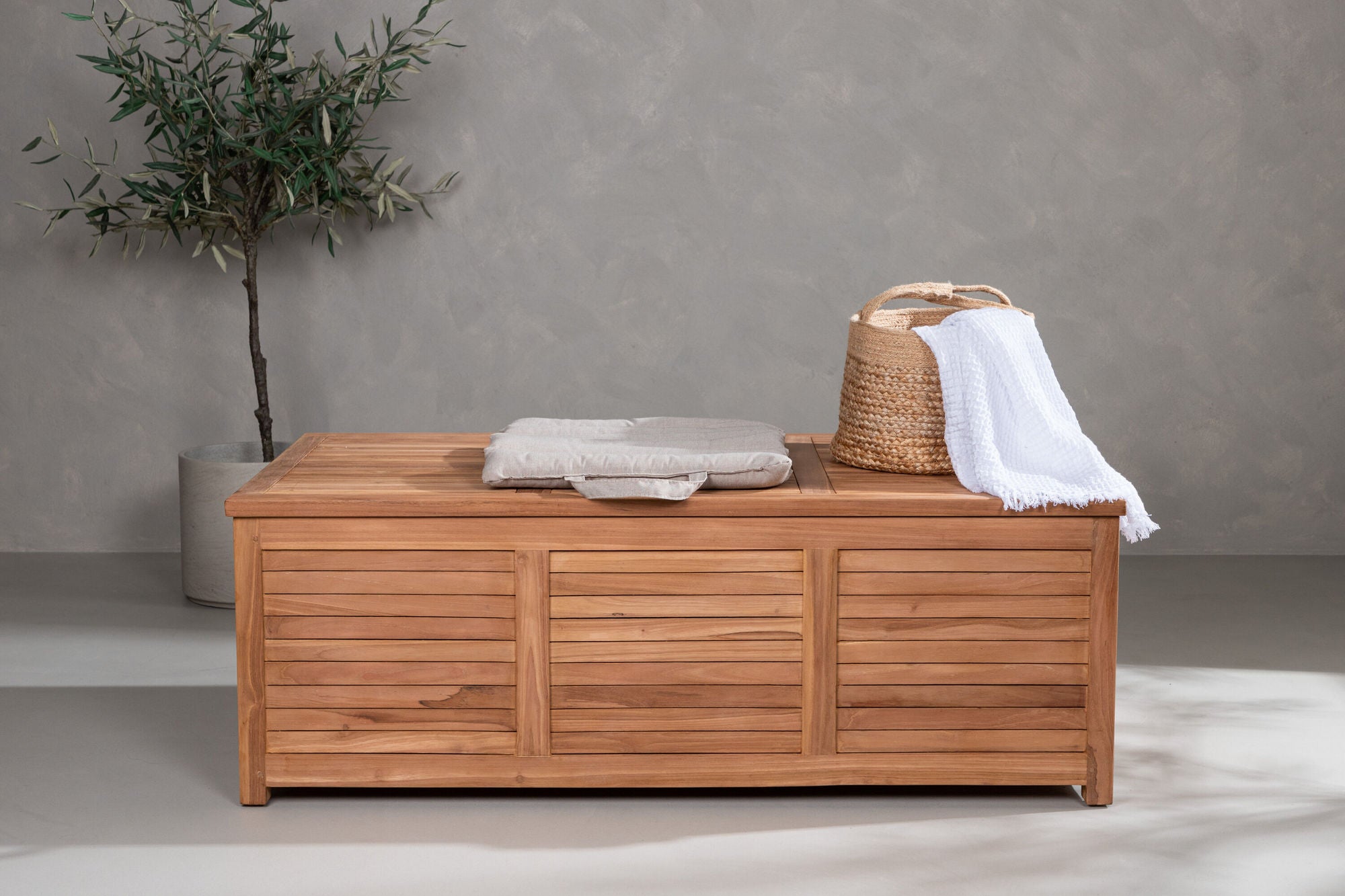 Venture Home Trento Cushionbox Teak - Nature / 70*130*46
