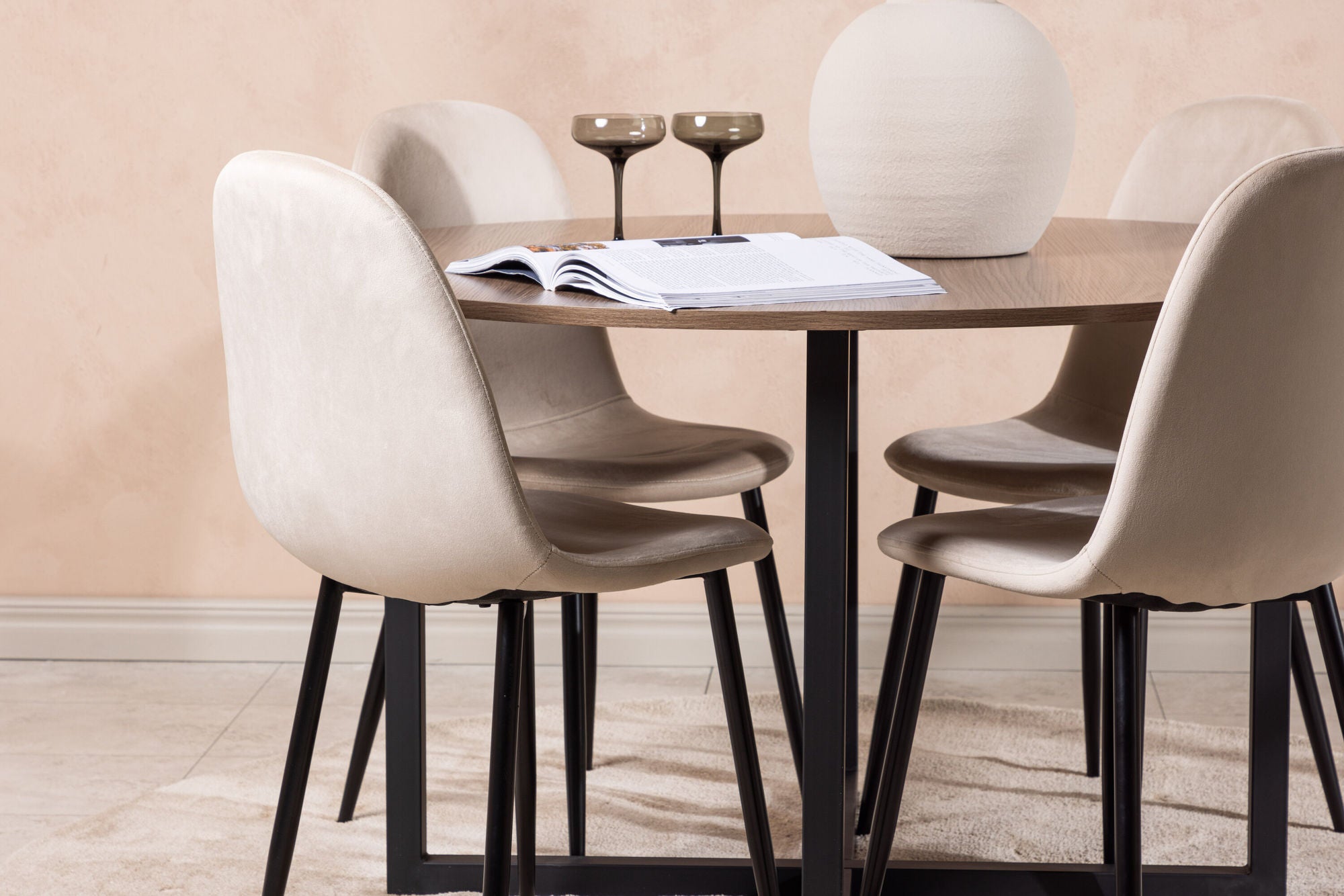 Venture Home Durango spisebord - Black / Walnut MDF +Polar Spisebordsstol - Black legs / Beige Velvet _4
