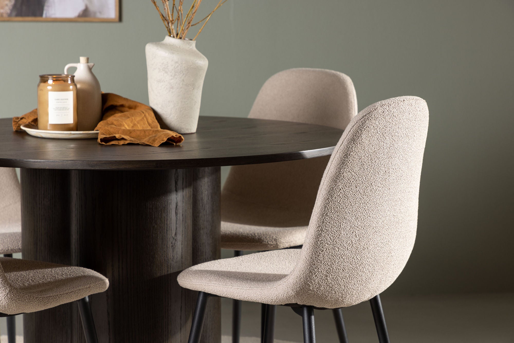 Venture Home Olivia spisebord - Mocca / Mocca Veneer +Polar Spisebordsstol - Black / Beige Boucle _4