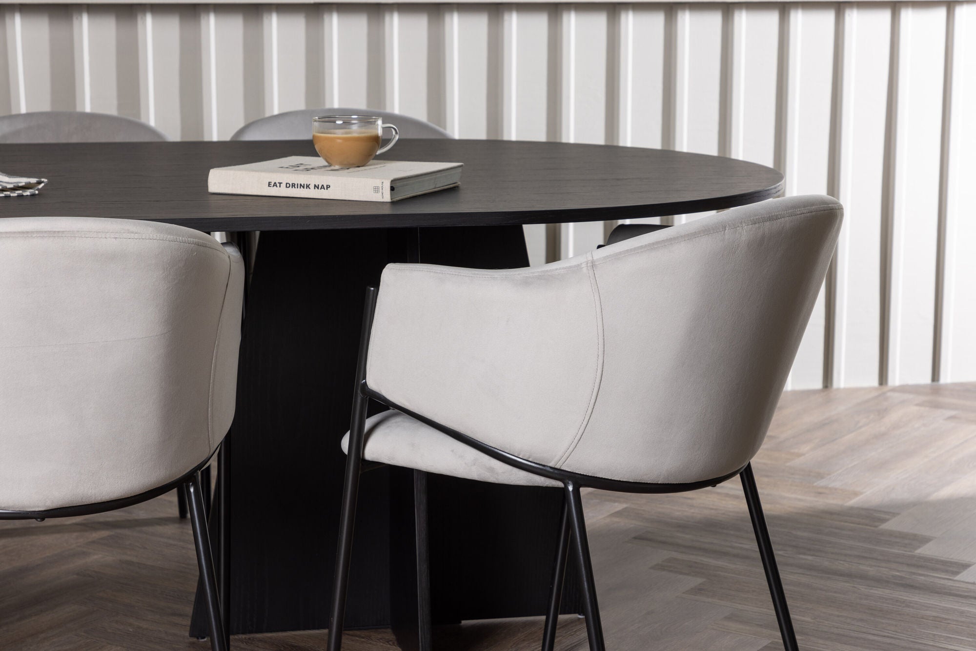 Venture Home Bootcut Oval spisebord - Black / Black Fanéer +Evelina Spisebordsstol - Black / Light grey Velvet _6