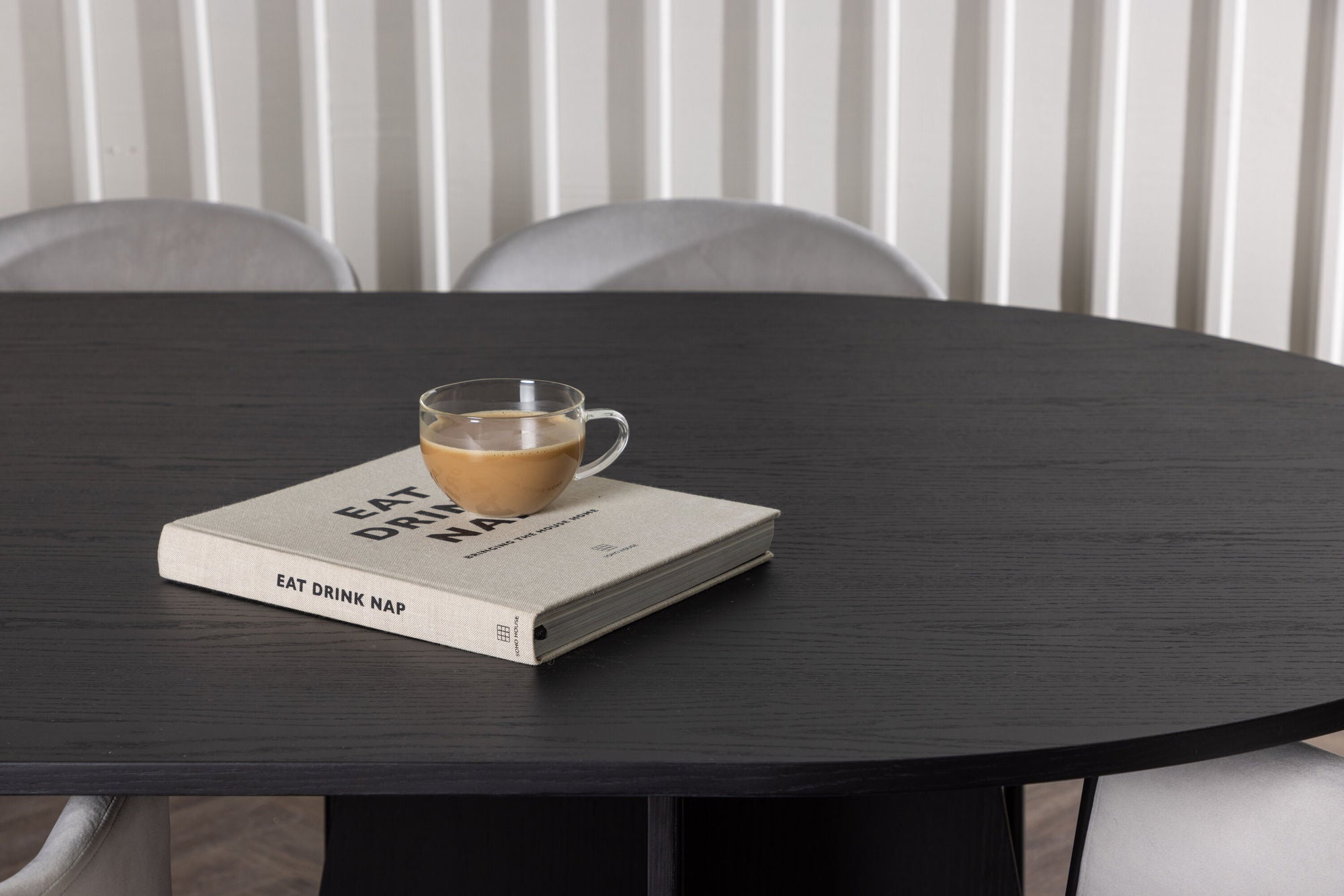 Venture Home Bootcut Oval spisebord - Black / Black Fanéer +Evelina Spisebordsstol - Black / Light grey Velvet _6