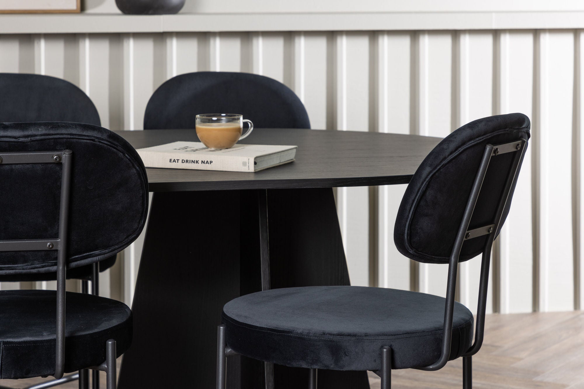 Venture Home Bootcut Oval spisebord - Black / Black Fanéer +Stella Spisebordsstol - Black / Black Velvet _6