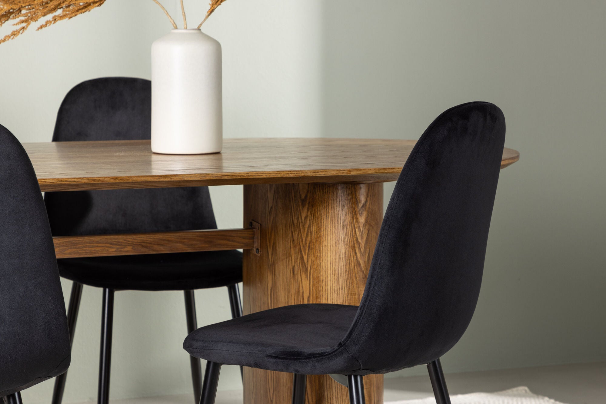 Venture Home Isolde spisebord 140*75 - Nature / Nature MDF +Polar Spisebordsstol - Black legs / Black Velvet _4