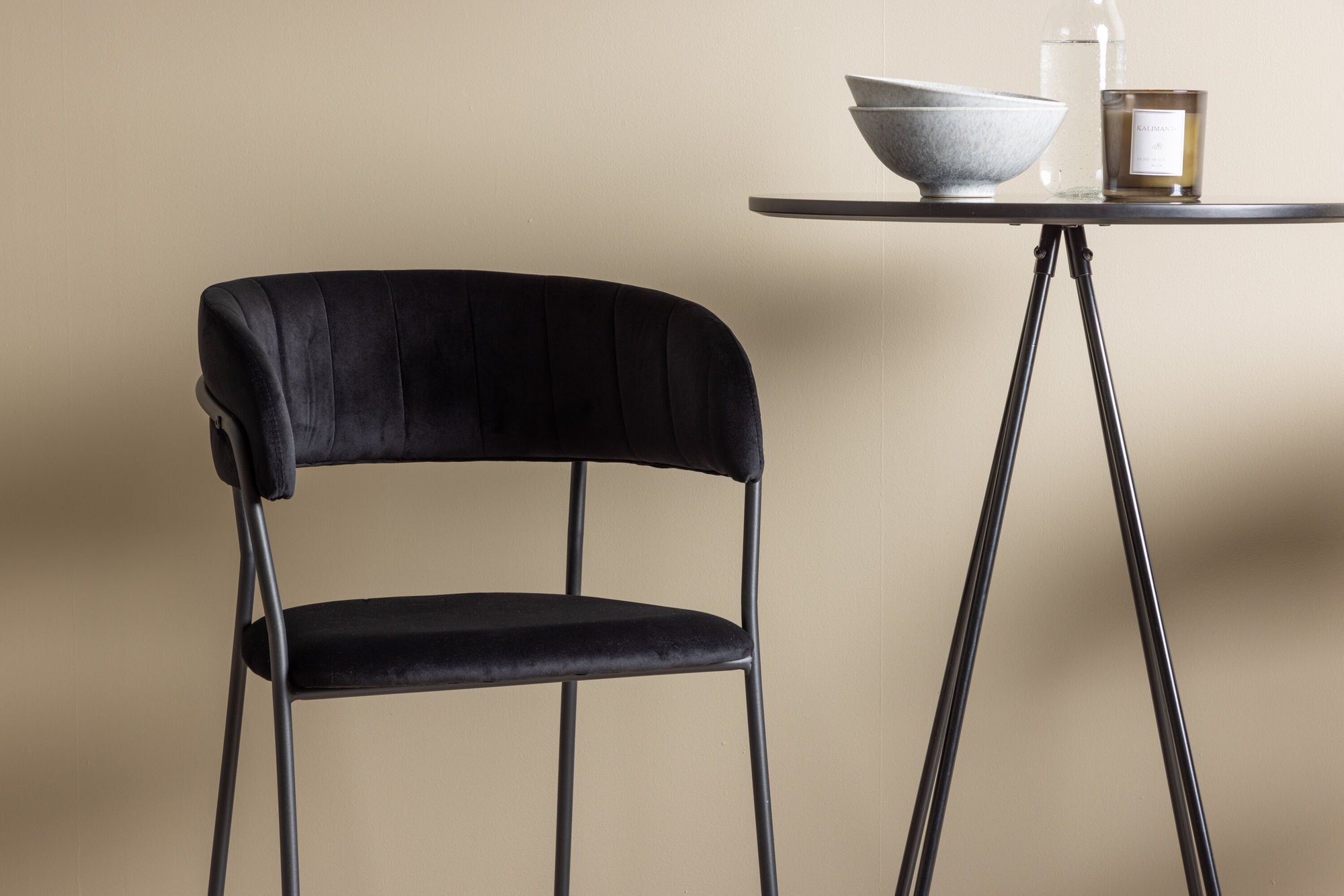Venture Home Bistro Bar bord φ60 - Black / MDF with veneer +Lui Bar stol - Black / Black PU _2