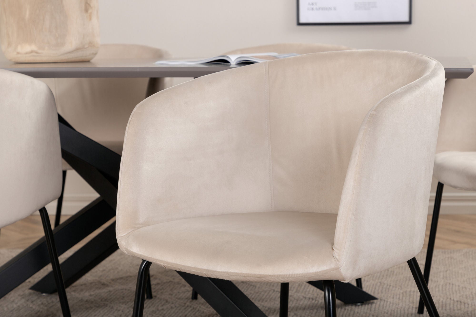 Venture Home Piazza spisebord - Black / Grey Veneer+Berit stol - Black / Beige Velvet_6