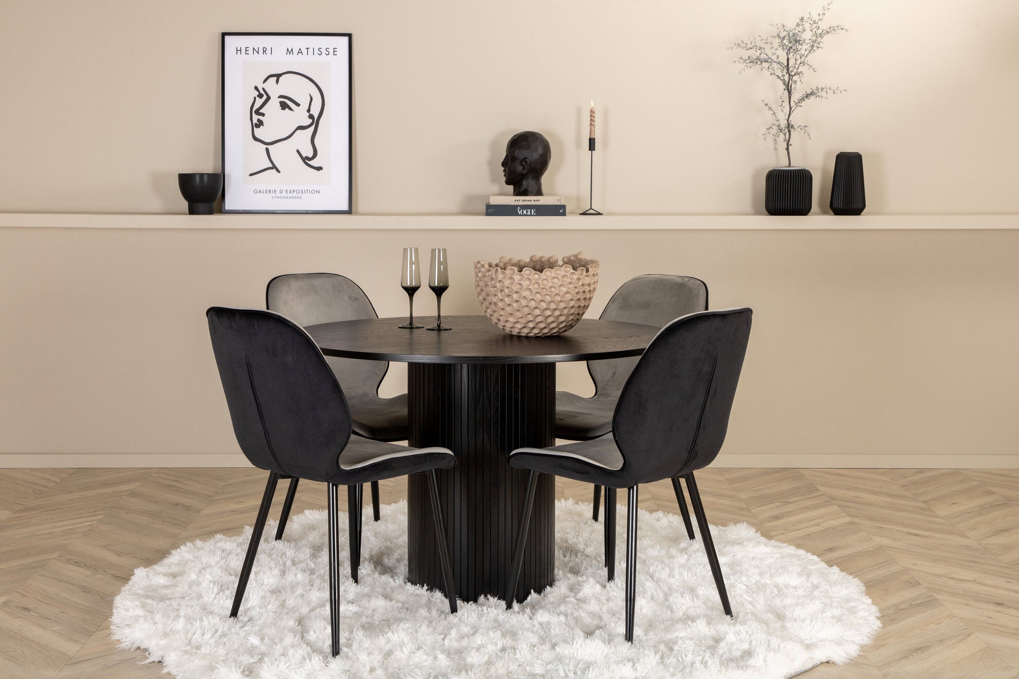 Venture Home Bianca rund spisebord - Black / Black Veneer+Emma stol - Black / Black and Light Grey Black Velvet in Back Grey Velvet in front_4