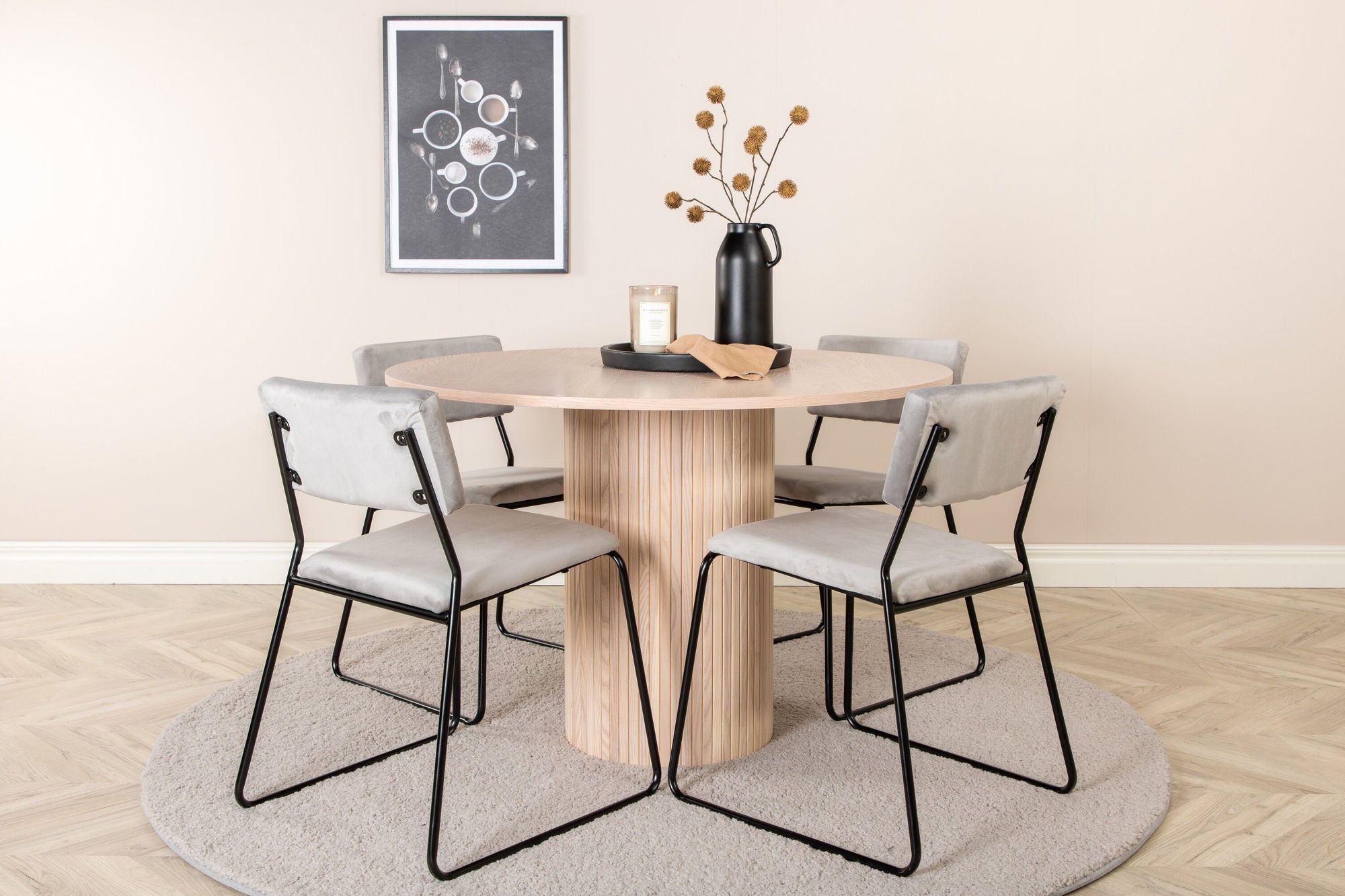 Venture Home Bianca rund spisebord - White Wash / Black Veneer+Kenth stol - Black / Light Grey Velvet_4