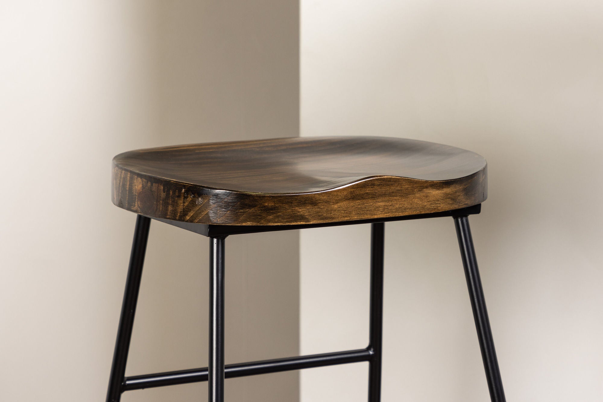 Venture Home Tempe Bar bord - Black / Nature MDF +Ozark Bar stol - Zinklook / Dark Walnut Wood _2