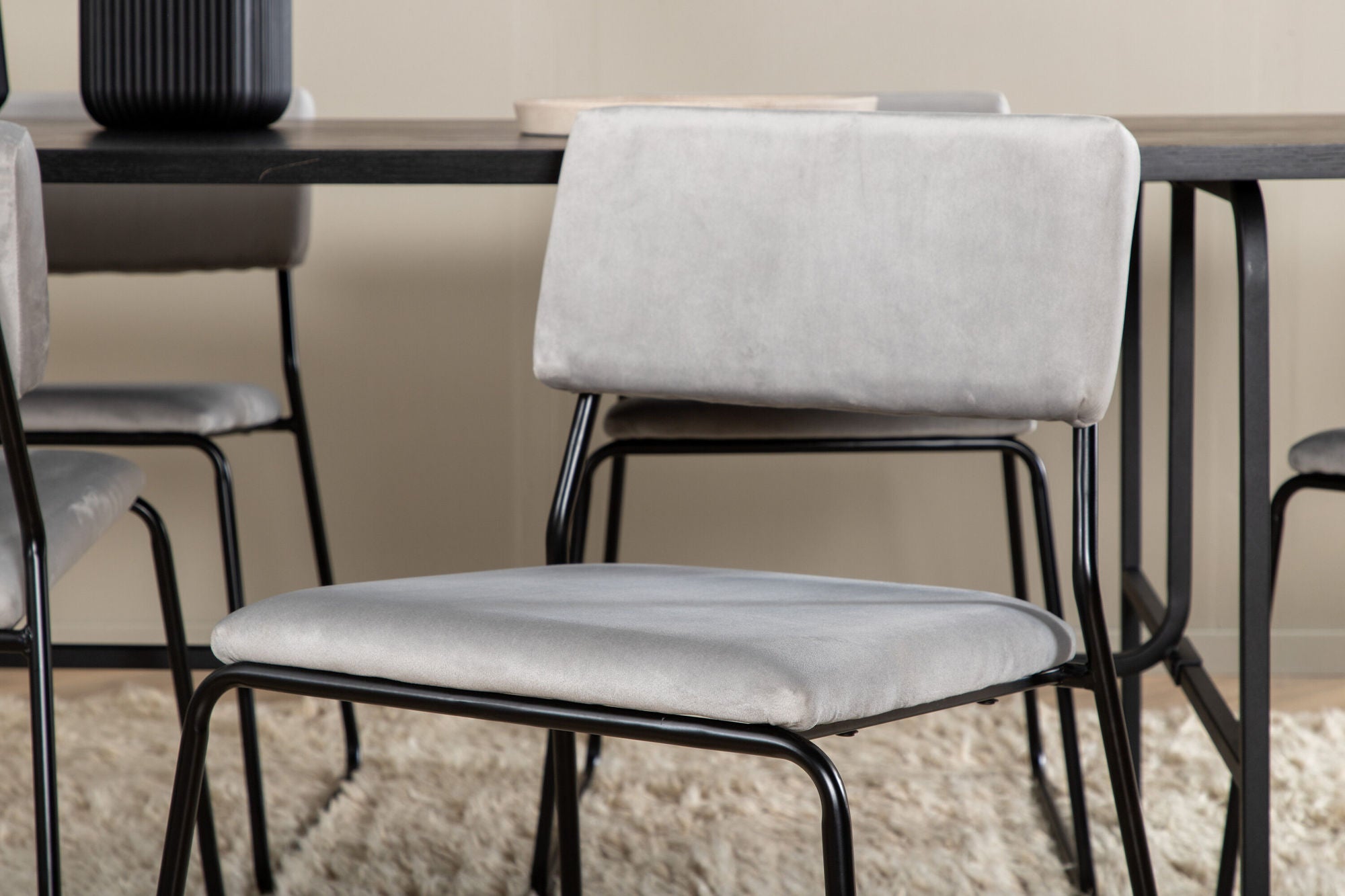 Venture Home Uno spisebord - Black / Black Veneer+Kenth stol - Black / Light Grey Velvet_6