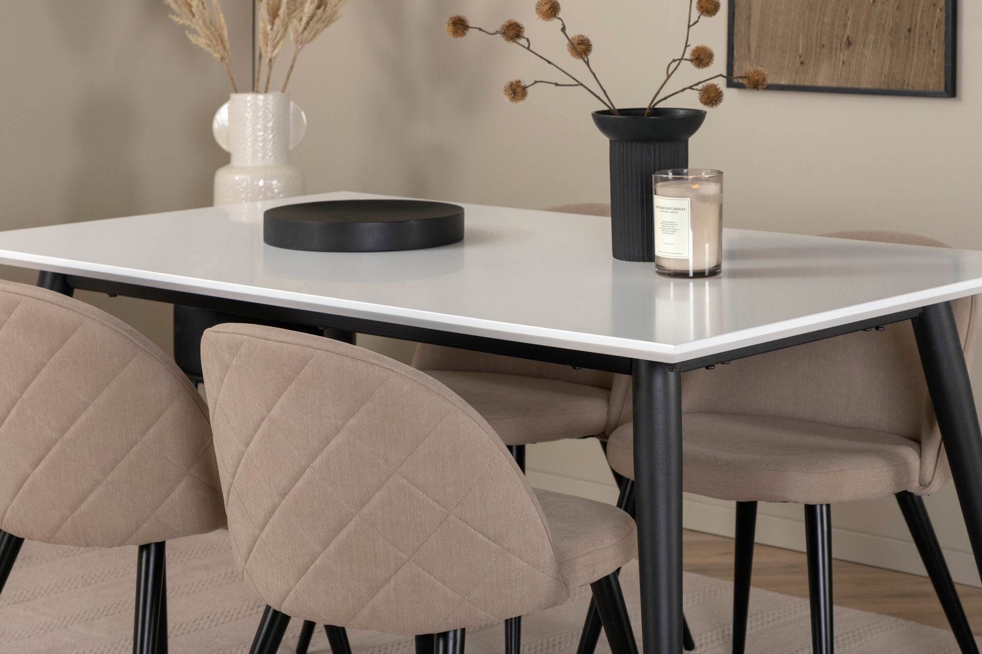 Venture Home Jimmy spisebord - Black / White HPL+Velvet Stitches stol - Black / Beige Fabric (Polyester linen )_4