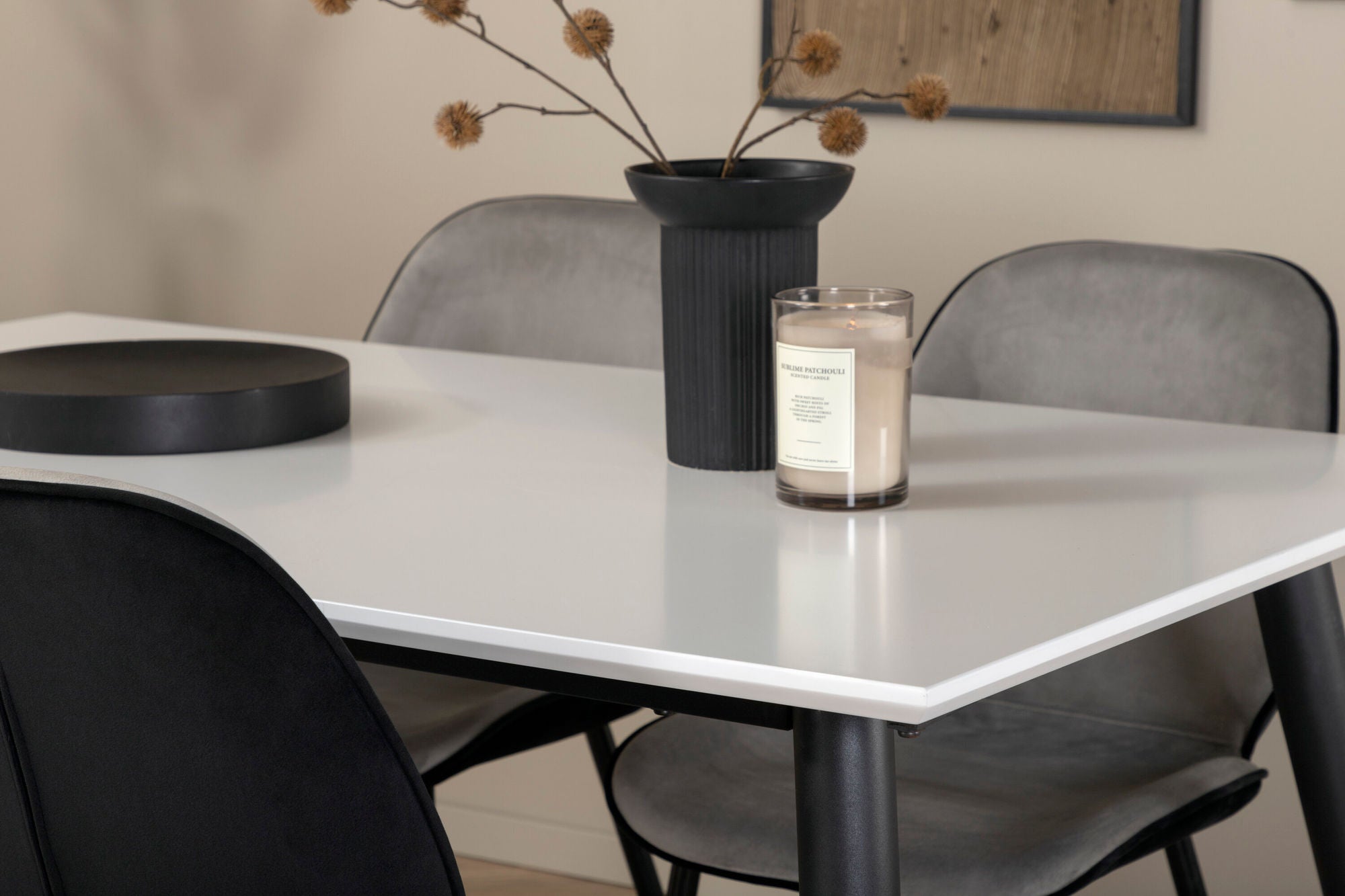 Venture Home Jimmy spisebord - Black / White HPL+Emma stol - Black / Black and Light Grey Black Velvet in Back Grey Velvet in front_4