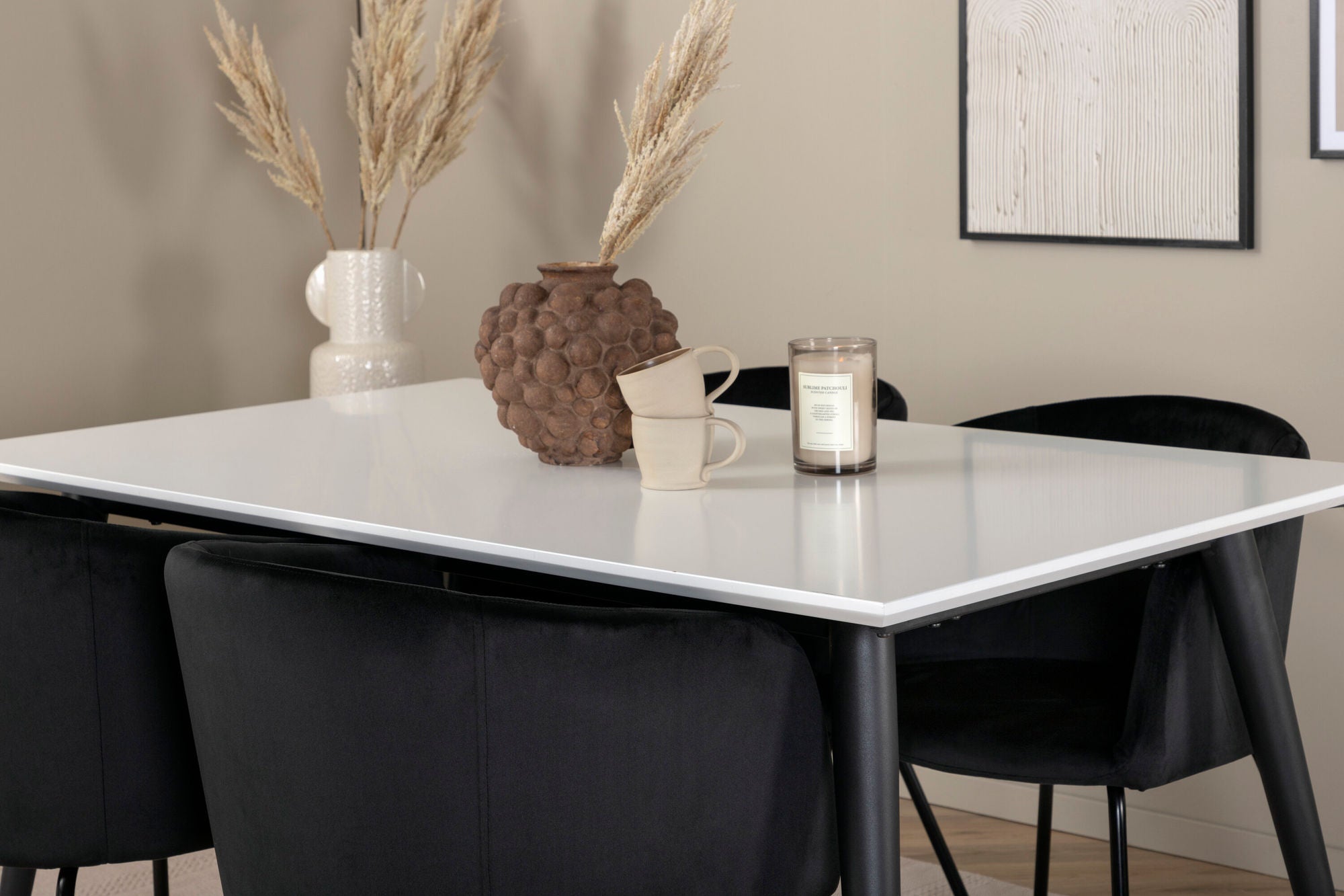 Venture Home Jimmy spisebord - Black / White HPL+Berit stol - Black / Black Velvet_4