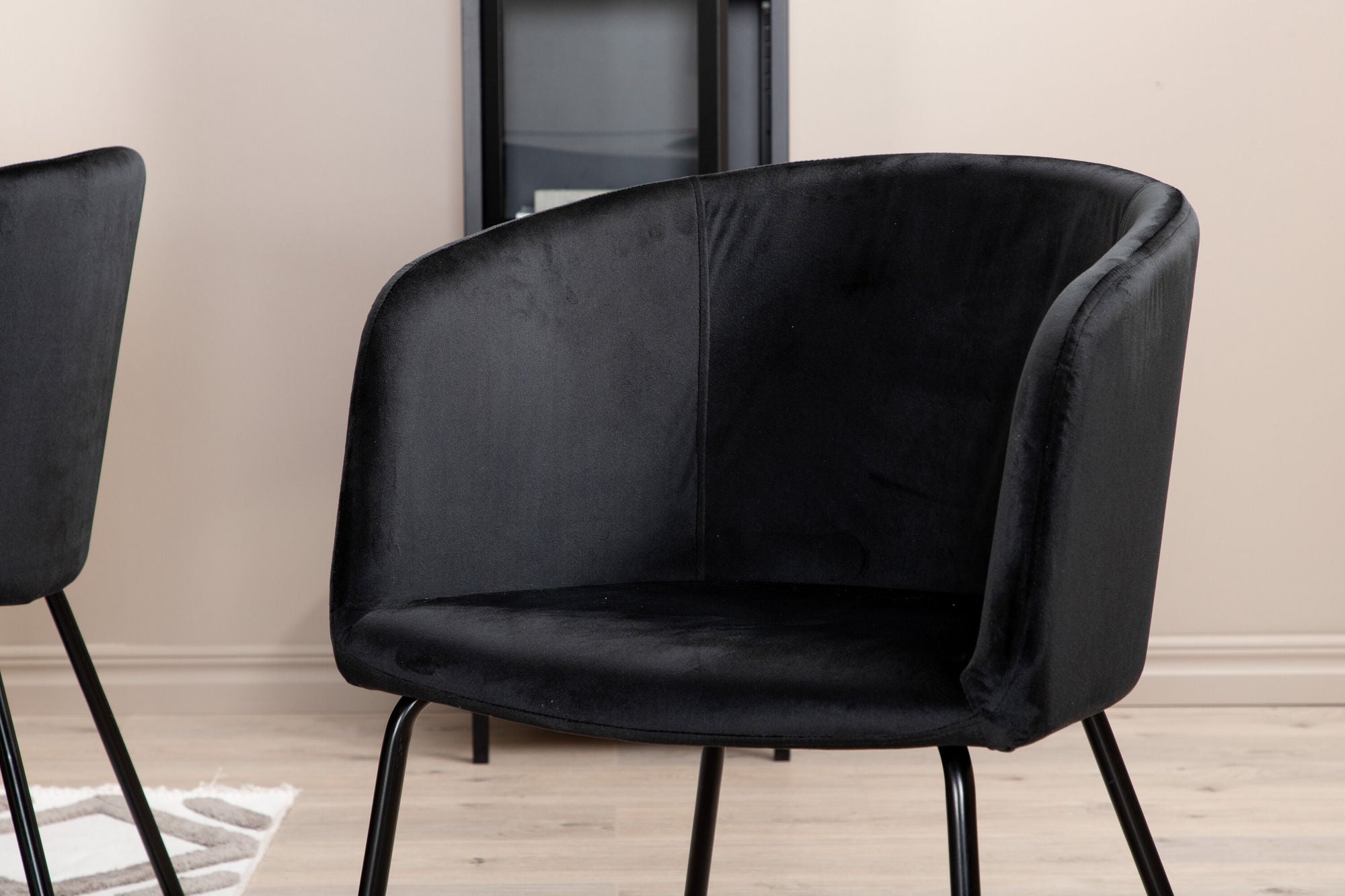 Venture Home Piazza spisebord , Black Grey Veneer+Berit stol , Black Black Velvet_6