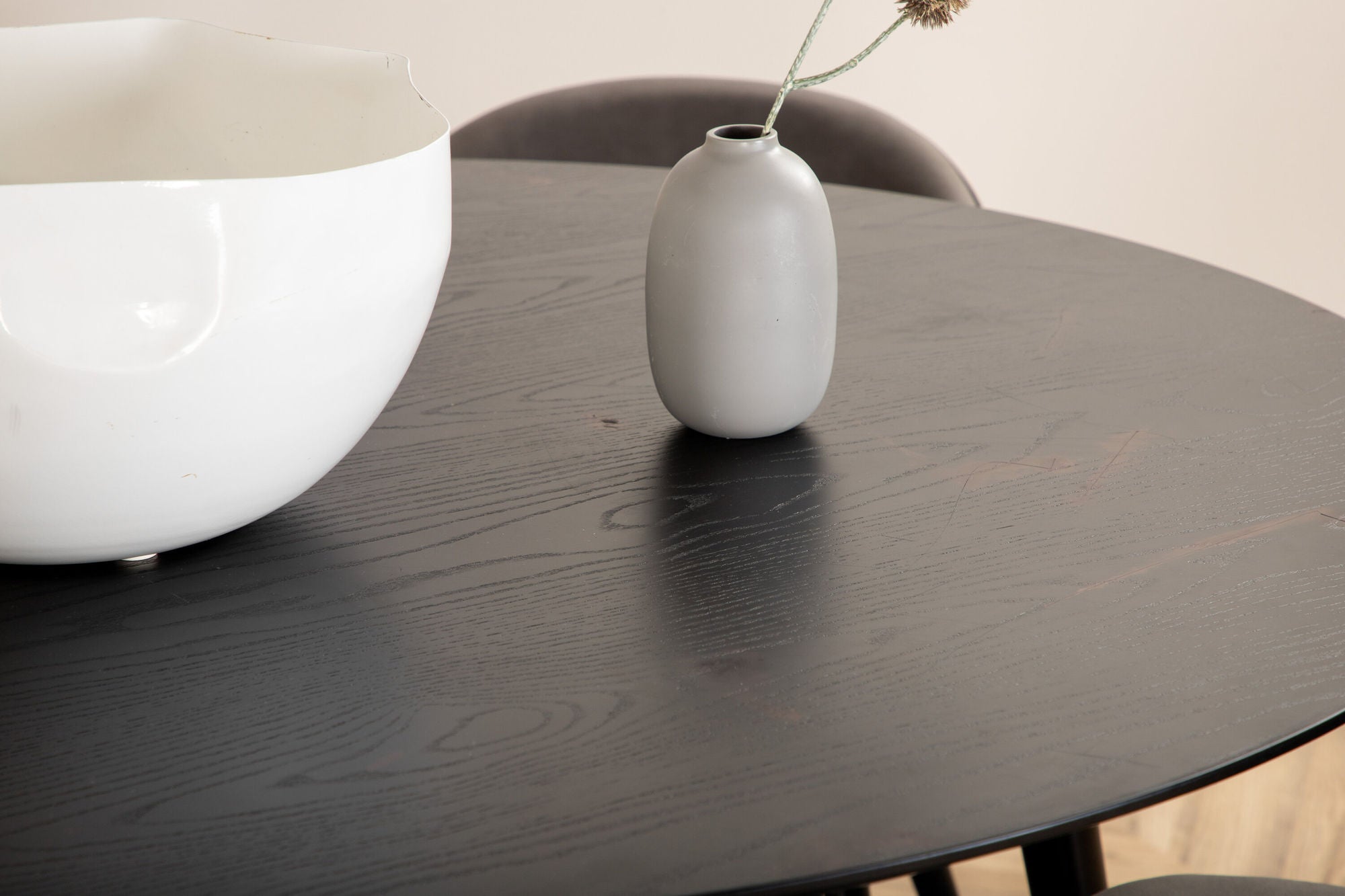 Venture Home Dipp spisebord - 115cm - Black Veneer / All black legs +Velvet Stitches stol - Black / Grey Micro Fibre_4