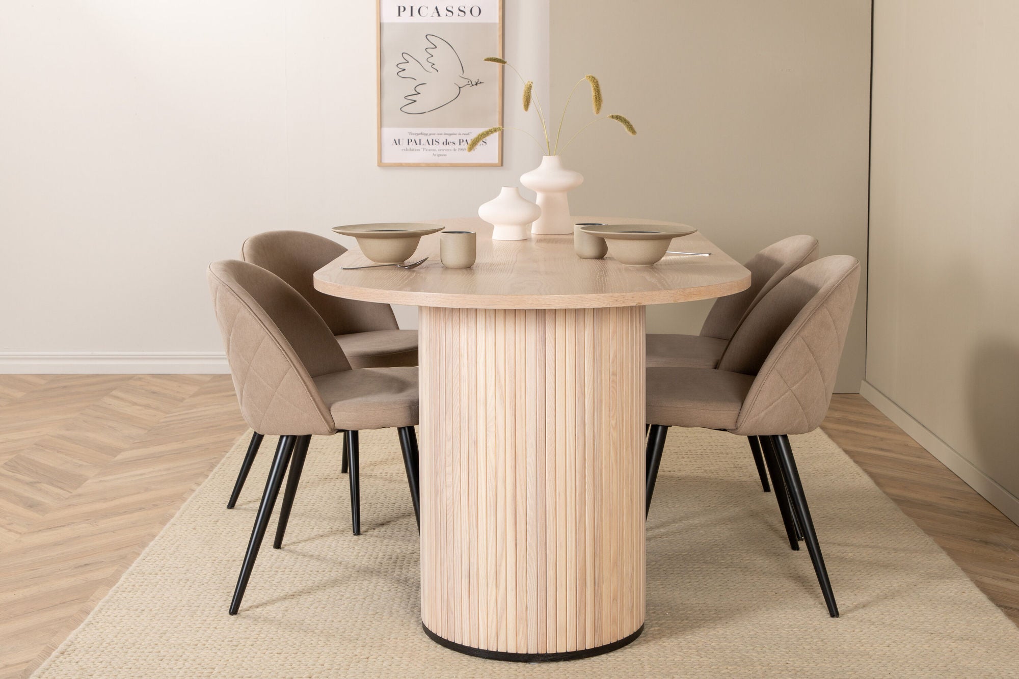 Venture Home Bianca Oval spisebord , White Wash Black Veneer+Velvet Stitches stol , Black Beige Velvet_4