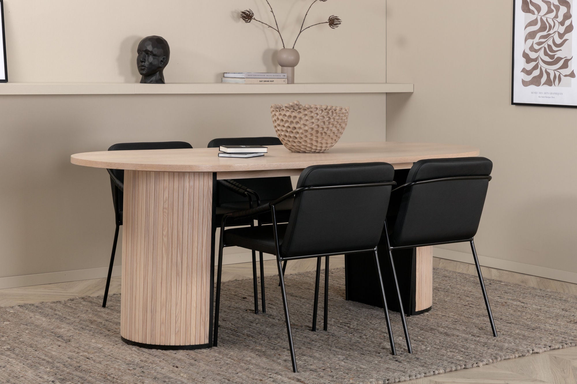 Venture Home Bianca Oval spisebord - White Wash / Black Veneer+Tvist stol - Black / Black PU_4