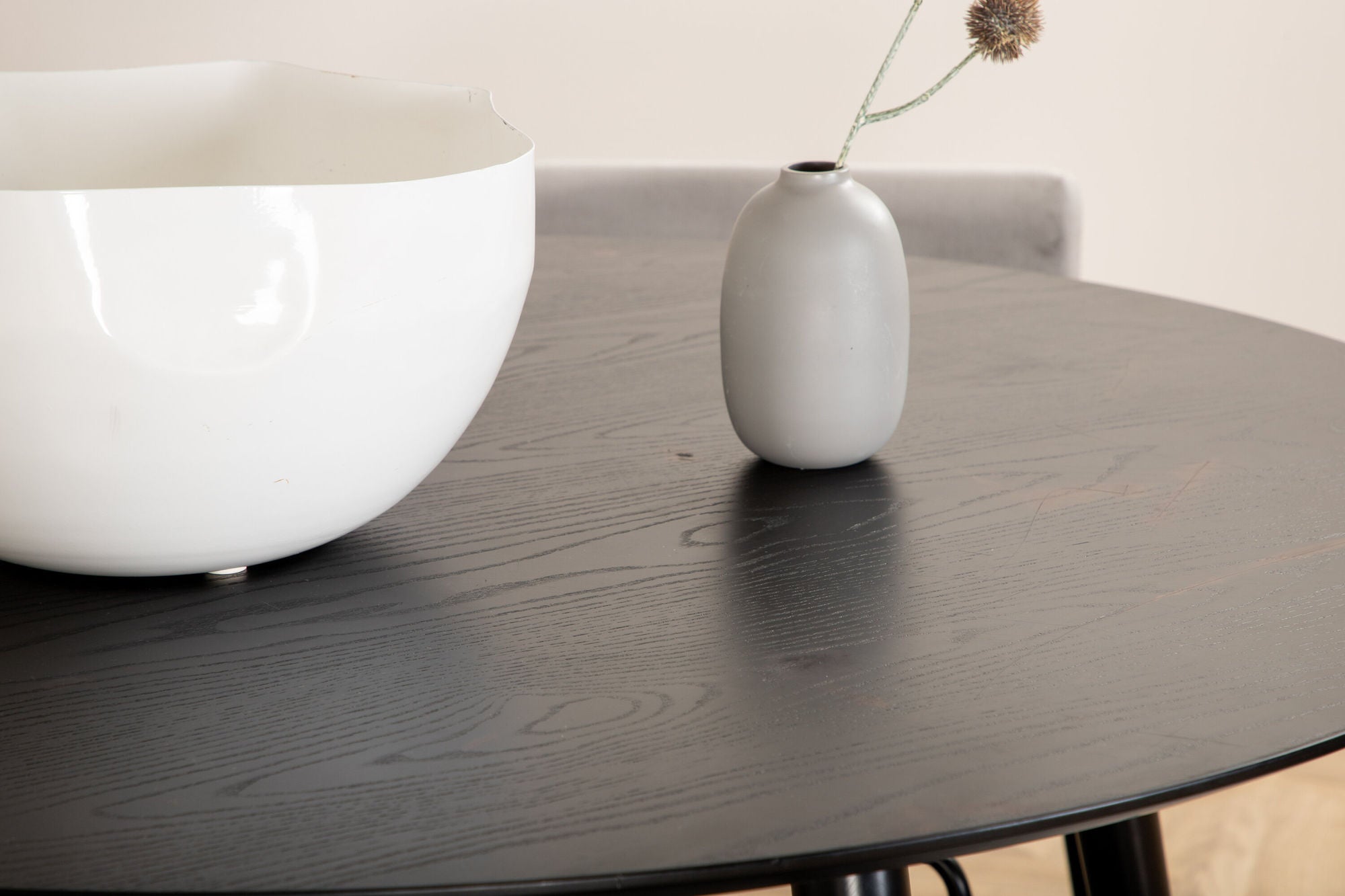 Venture Home Dipp spisebord - 115cm - Black Veneer / All black legs +Kenth stol - Black / Light Grey Velvet_4