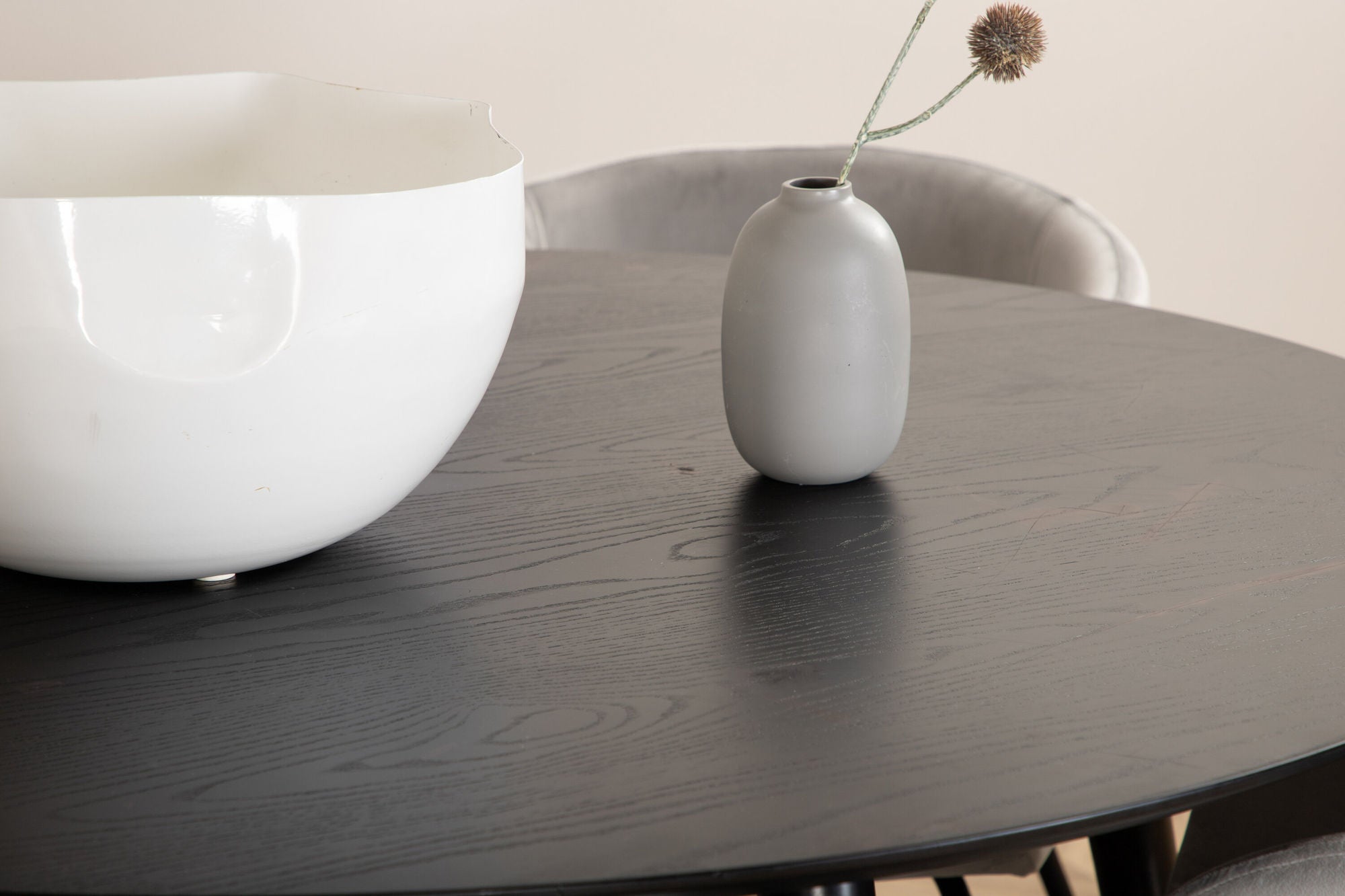 Venture Home Dipp spisebord - 115cm - Black Veneer / All black legs +Berit stol - Black / Light Grey Velvet_4