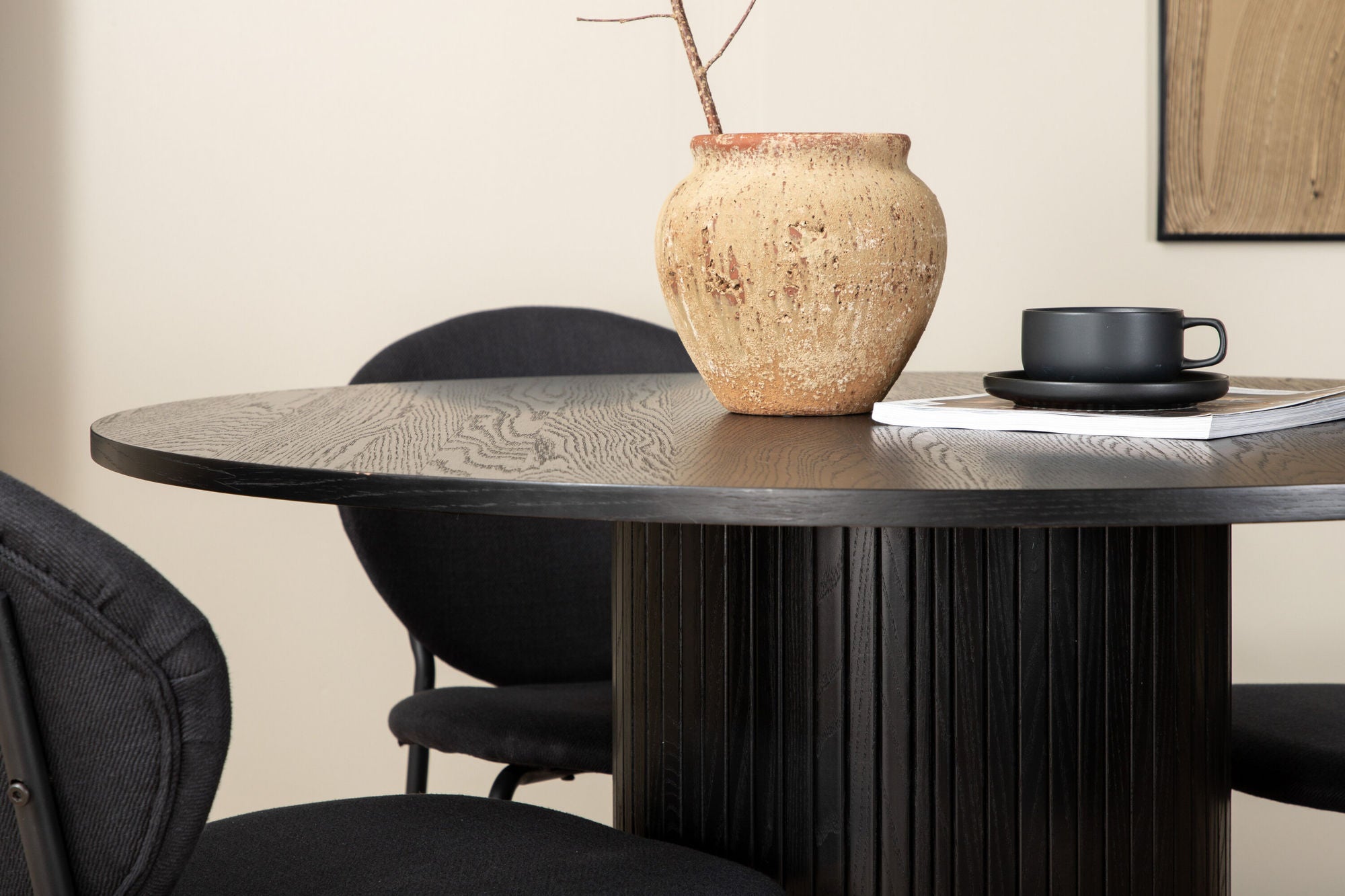 Venture Home Bianca rund spisebord , Black Black Veneer+Vault Spisebordsstol , Black Legs , Black Fabric_4
