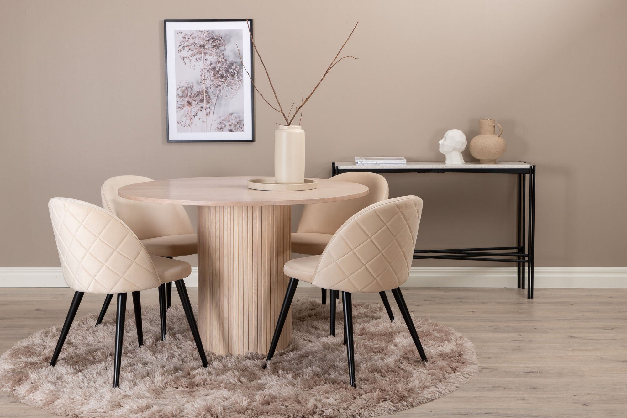 Venture Home Bianca rund spisebord , White Wash Black Veneer+Velvet Stitches stol , Black Beige Velvet_4