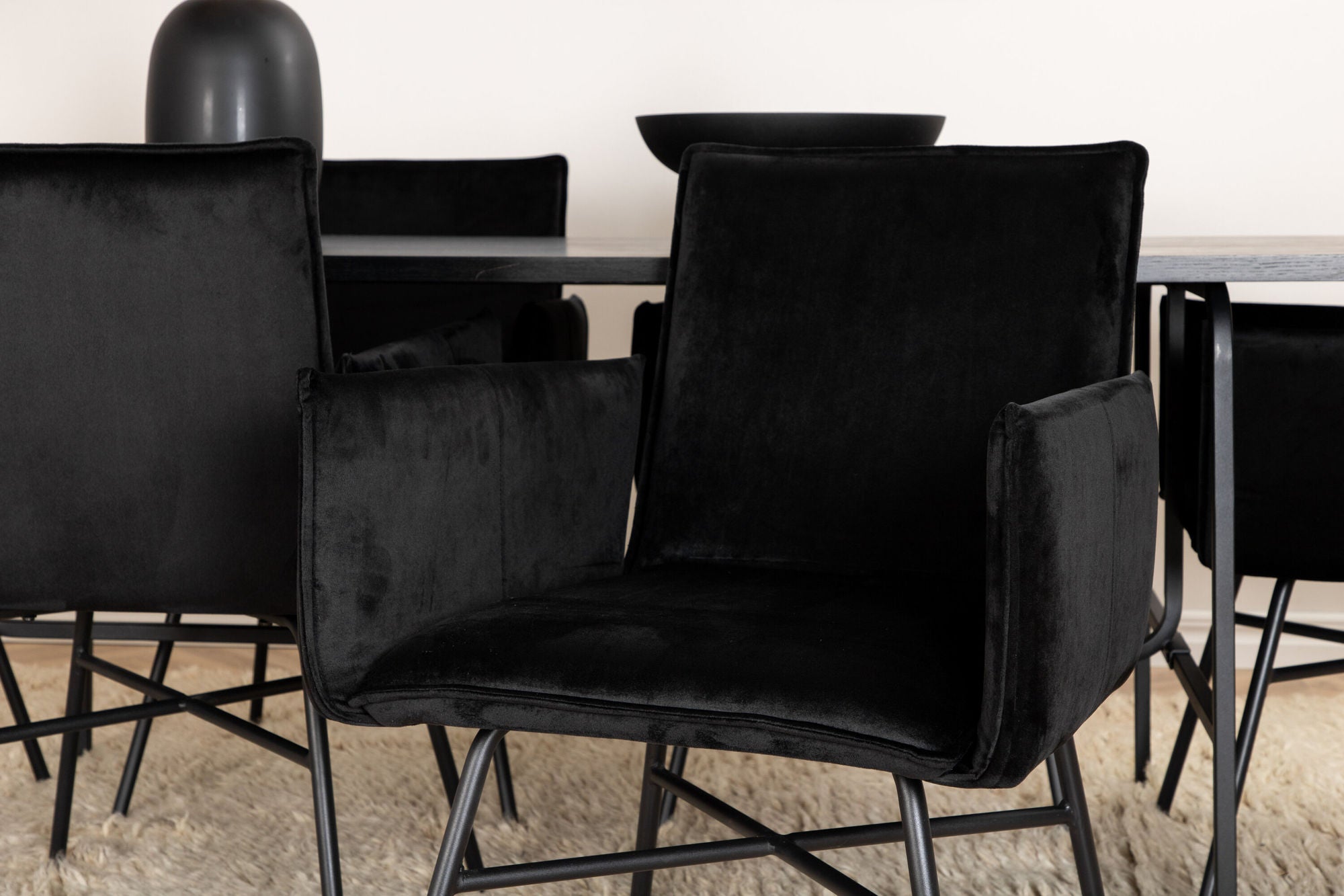 Venture Home Uno spisebord , Black Black Veneer+Petra stol , Black Black Velvet_6
