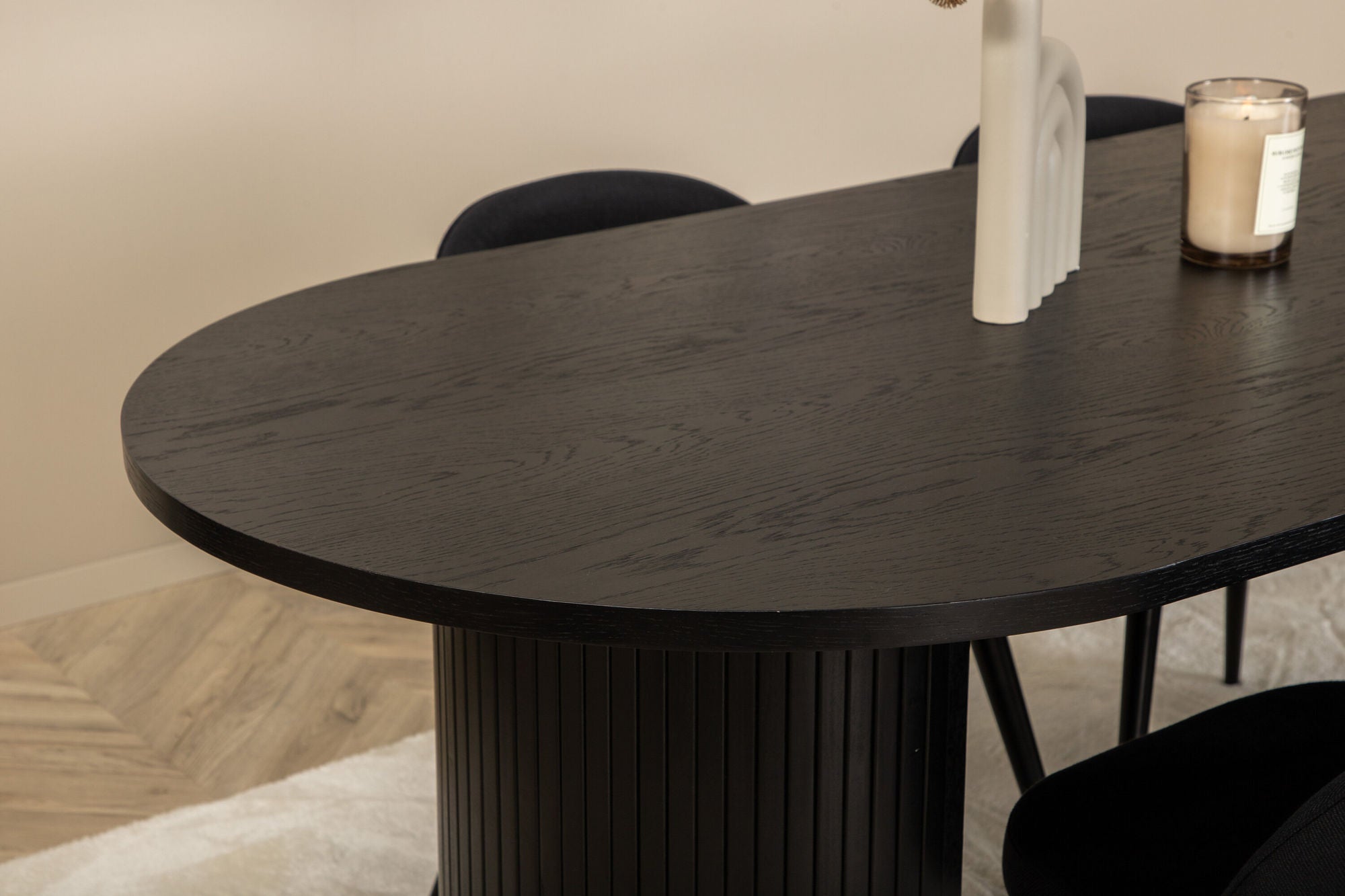 Venture Home Bianca Oval spisebord , Black Black Veneer+Velvet Dining Chiar , Black legs, Black Fabric_4