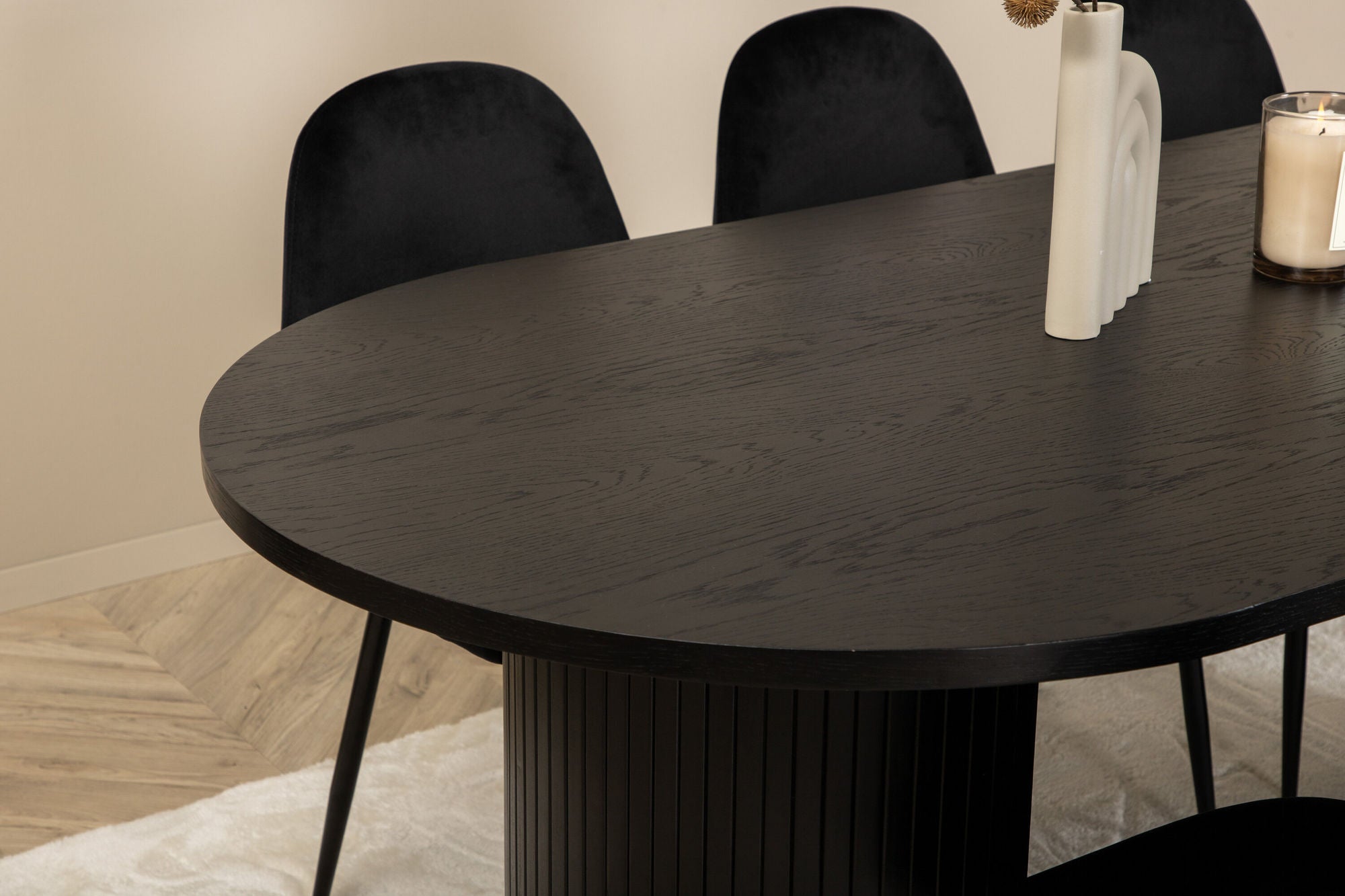 Venture Home Bianca Oval spisebord , Black Black Veneer+Polar Spisebordsstol , Black legs Black Velvet (ers√§tter 19902,888)_6