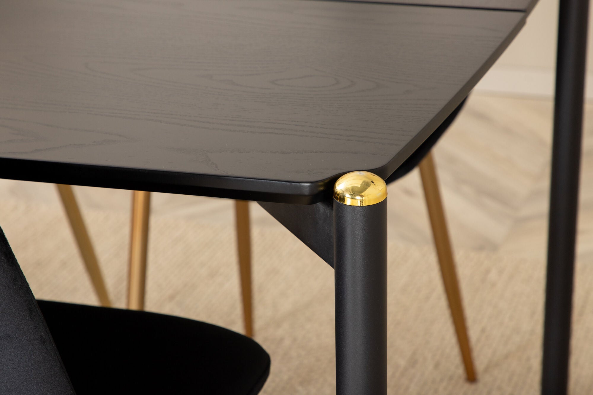Venture Home Pelle spisebord , Black black Black+Polar Spisebordsstol , Black Brass_6