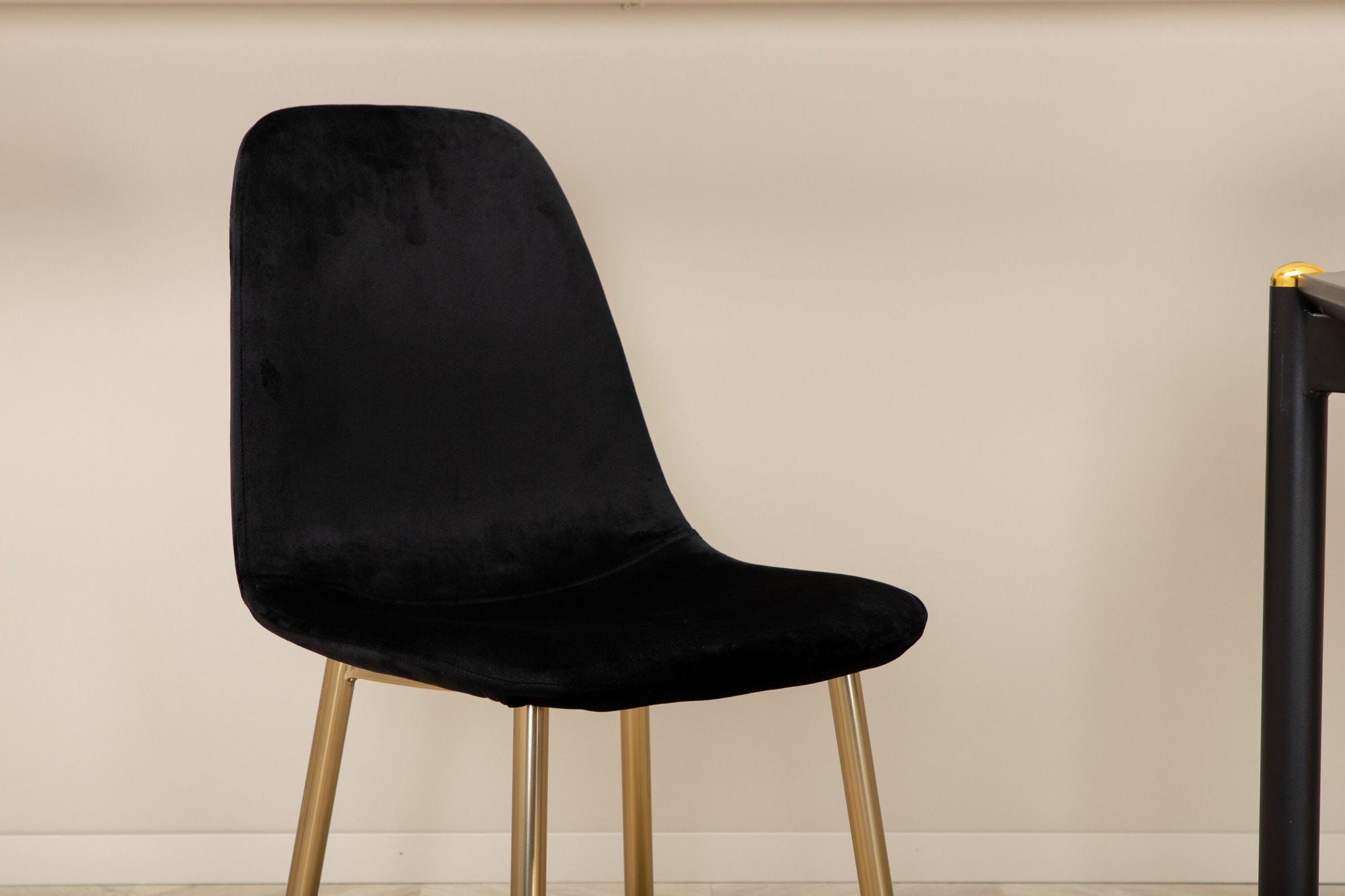 Venture Home Pelle spisebord , Black black Black+Polar Spisebordsstol , Black Brass_6