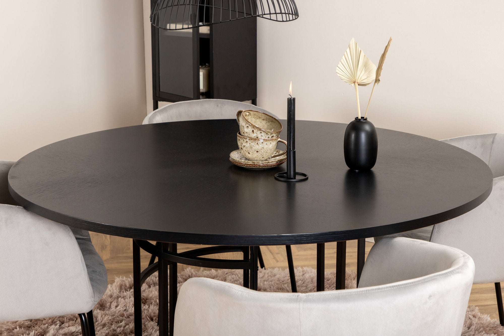Venture Home Copenhagen - spisebord round - Black / Black+Berit stol - Black / Light Grey Velvet_4