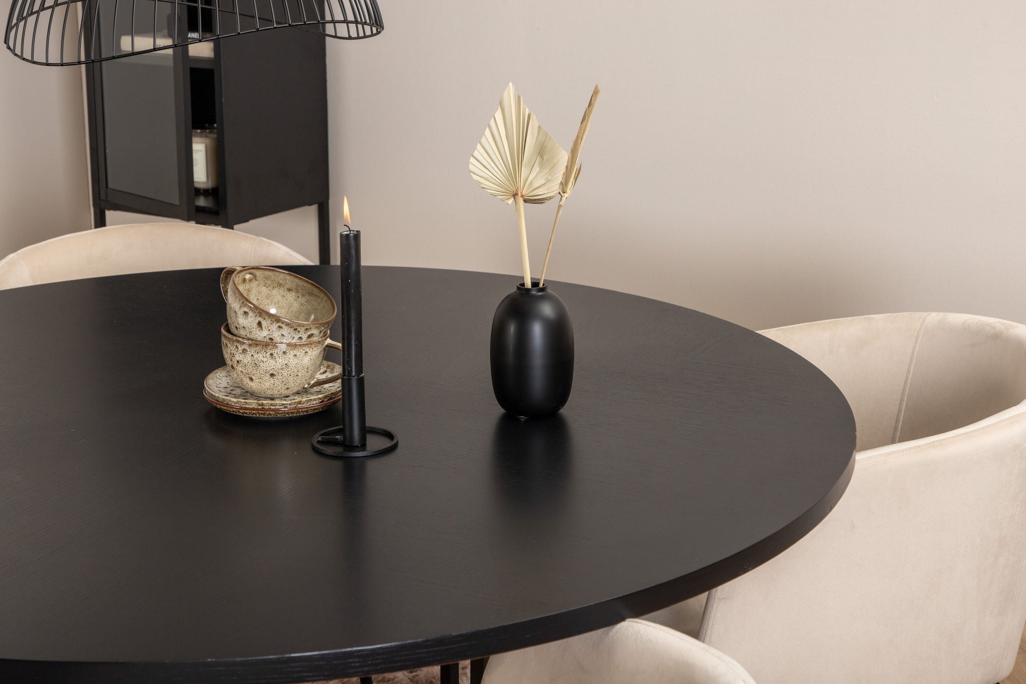 Venture Home Copenhagen - spisebord round - Black / Black+Berit stol - Black / Beige Velvet_4
