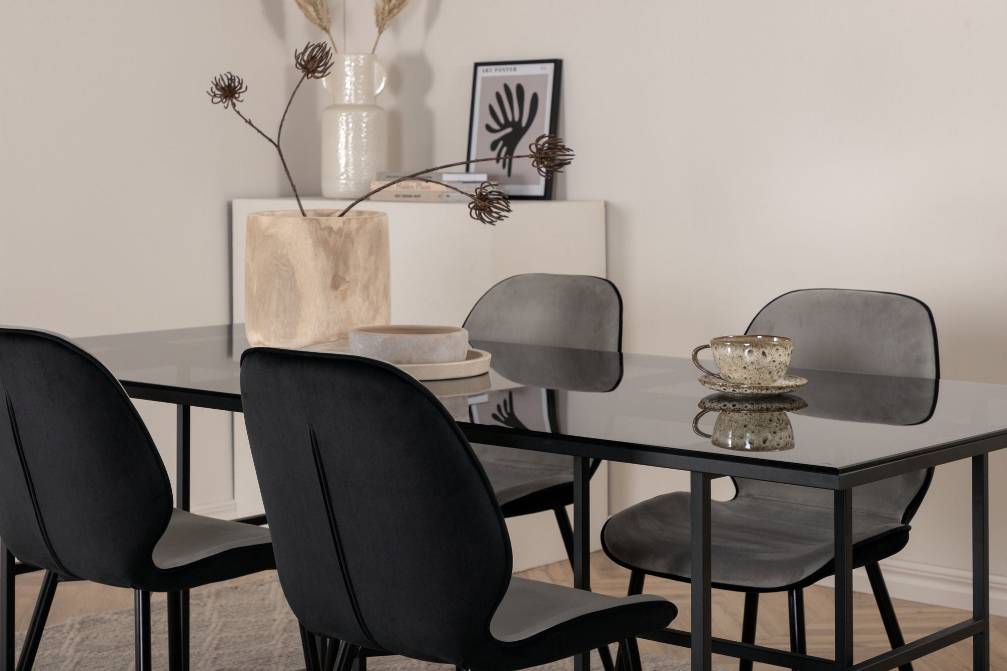 Venture Home Leif spisebord - Black / Black smoked smoked Glass+Emma stol - Black / Black and Light Grey Black Velvet in Back Grey Velvet in front_4