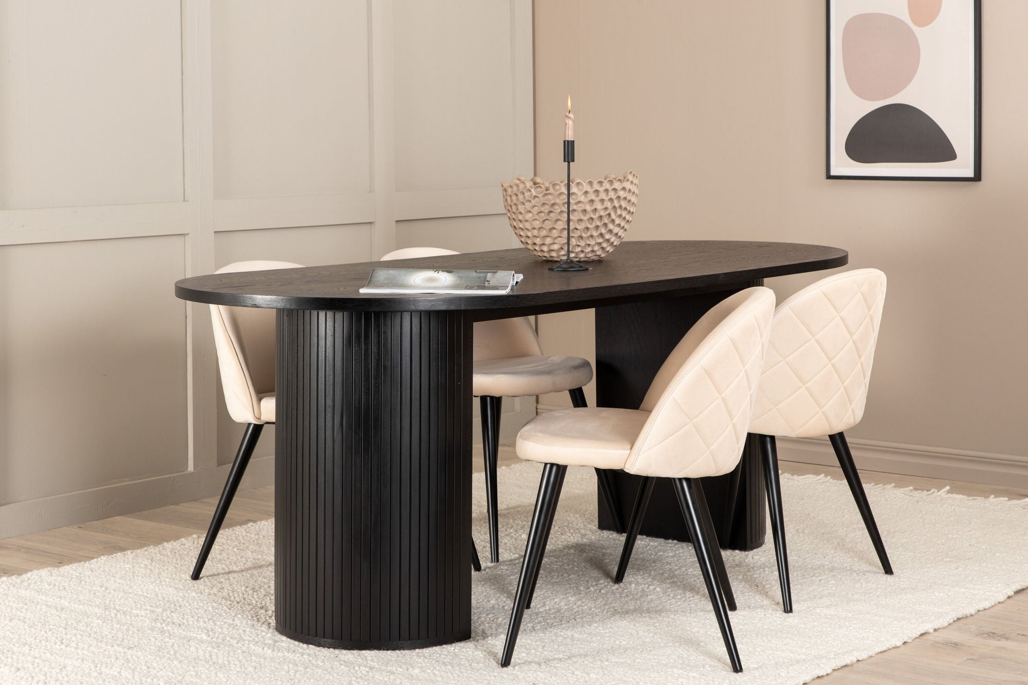 Venture Home Bianca Oval spisebord - Black / Black Veneer+Velvet Stitches stol - Black / Beige Velvet_4