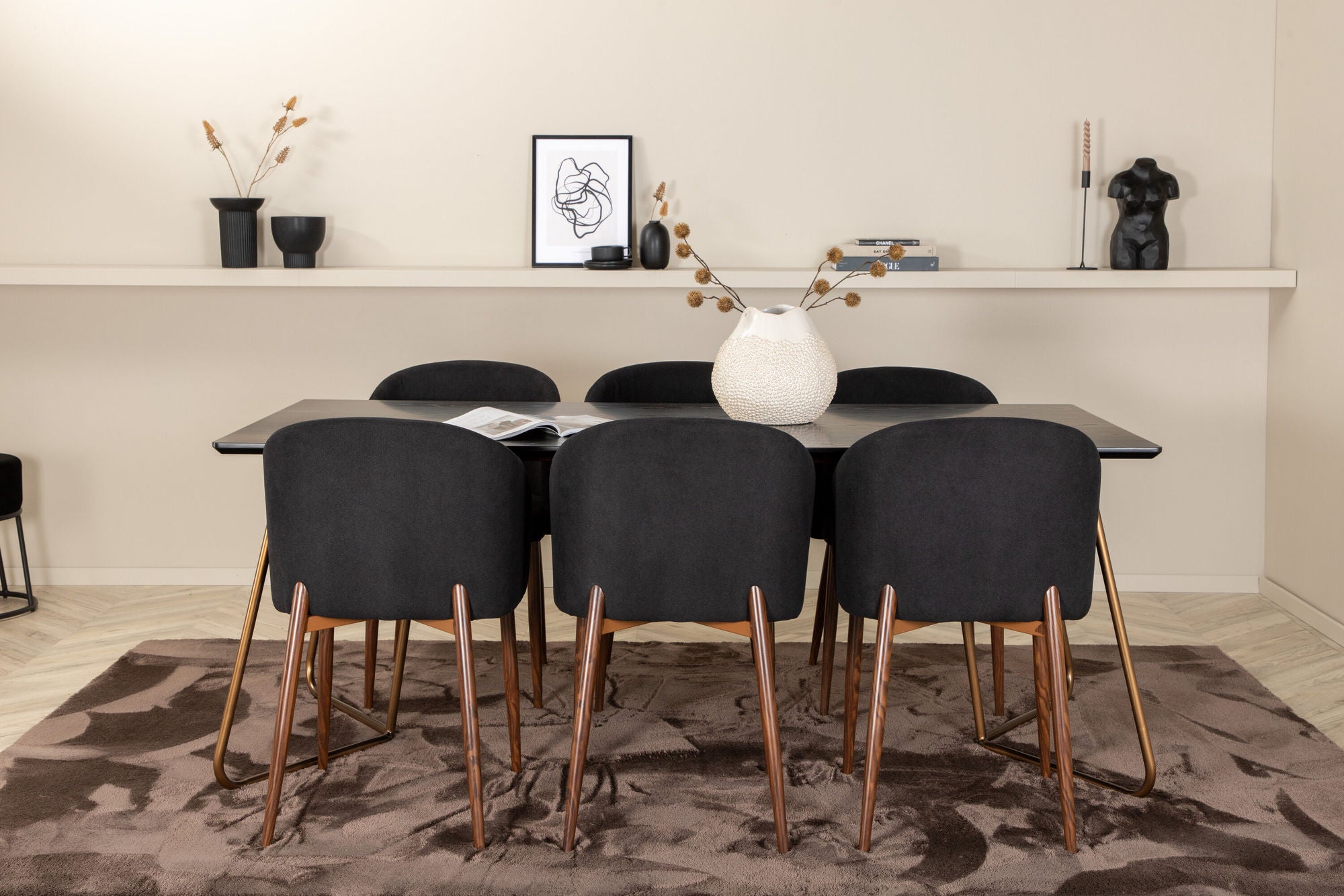 Venture Home Petra spisebord , Distressed Copper Black Veneer+Arch Spisebordsstol , Walnut Legs , Black Fabric_6