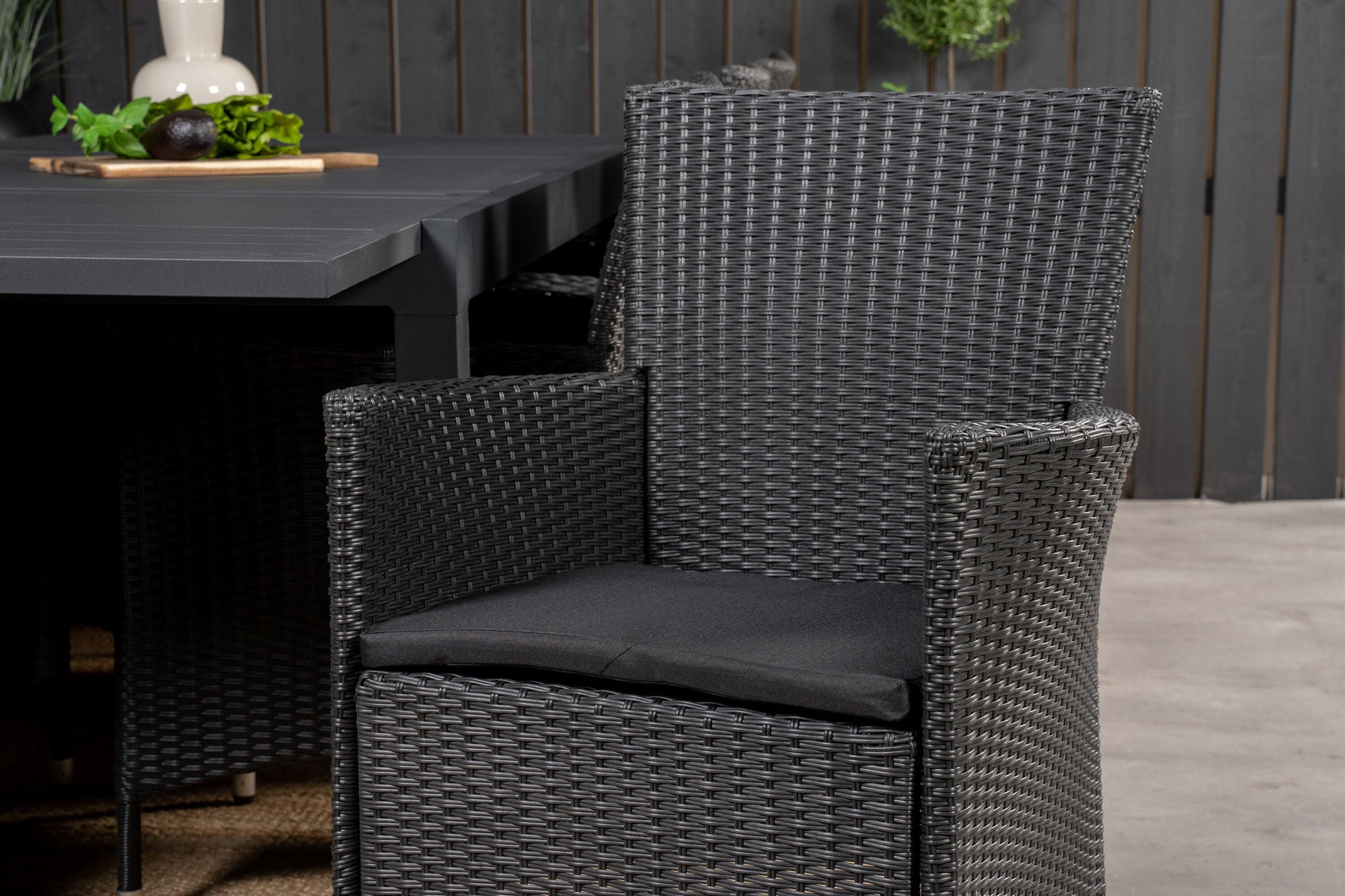 Venture Home Marbella spisebord 160/240*100*H75 - Black+Knick Arm stol - Black_8