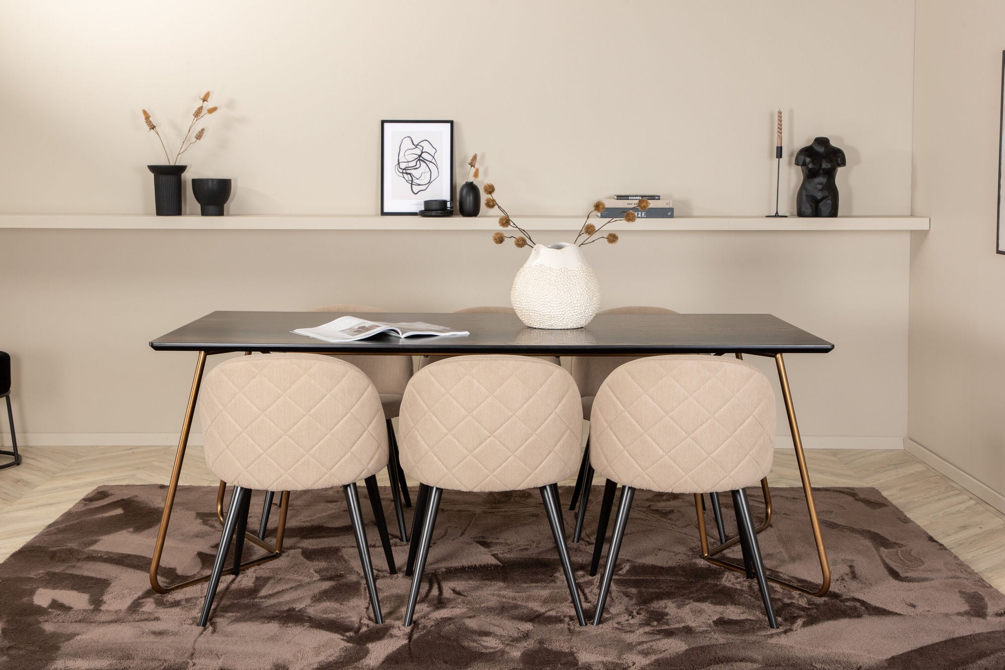 Venture Home Petra spisebord , Distressed Copper Black Veneer+Velvet Stitches stol , Black Beige Fabric (Polyester linen )_6