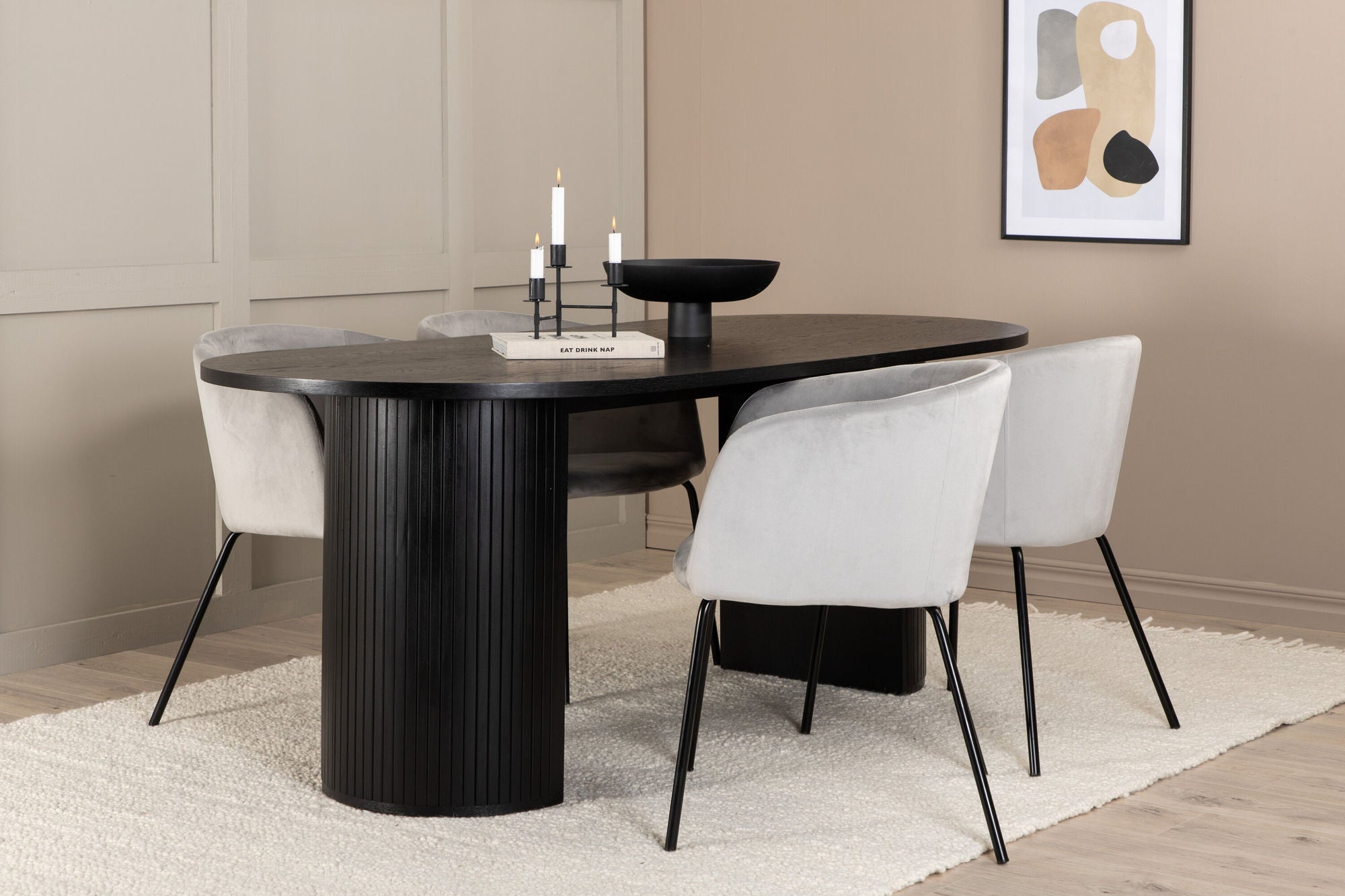 Venture Home Bianca Oval spisebord - Black / Black Veneer+Berit stol - Black / Light Grey Velvet_4