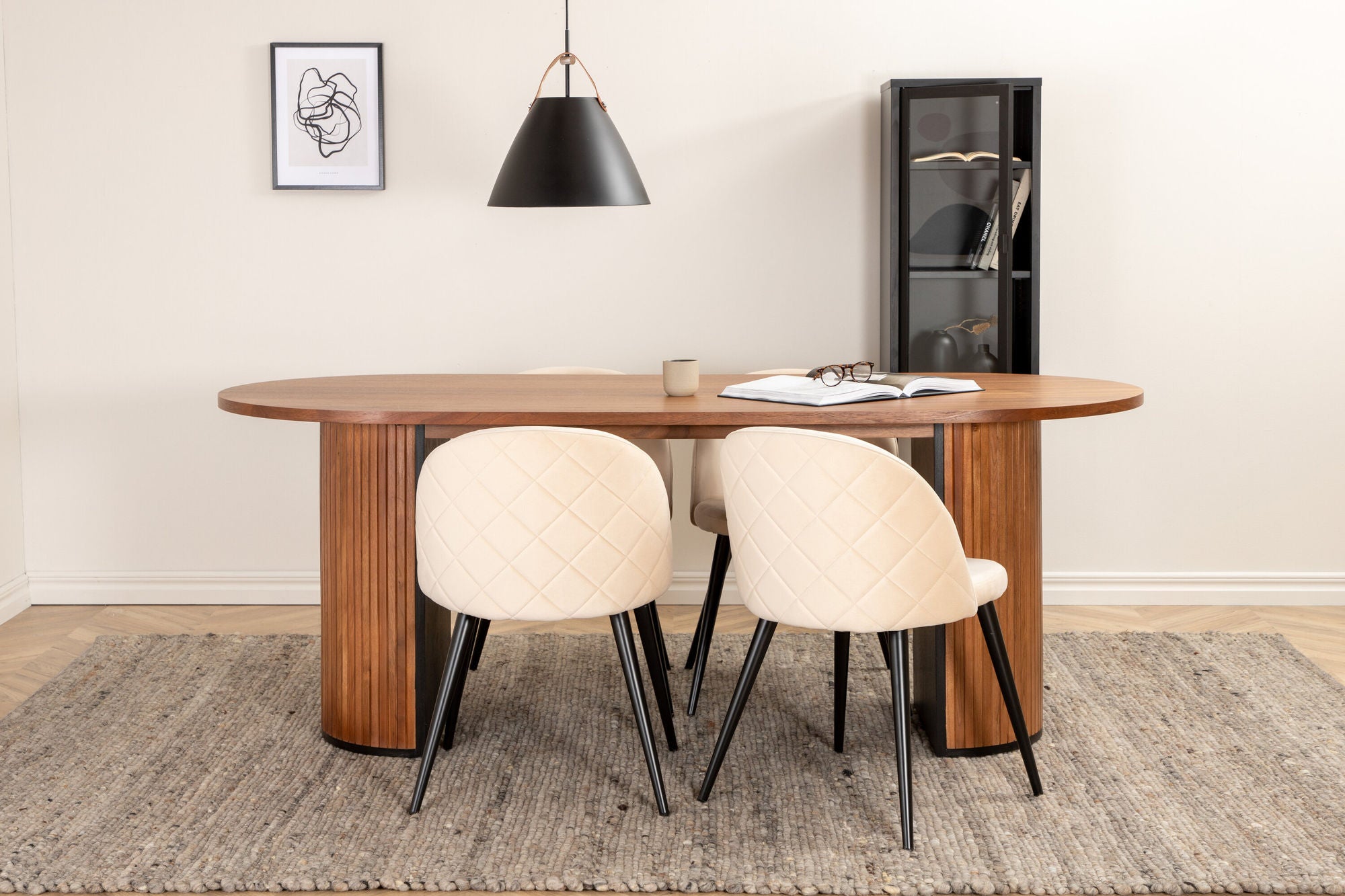 Venture Home Bianca Oval spisebord , Walnut Black Veneer+Velvet Stitches stol , Black Beige Velvet_4