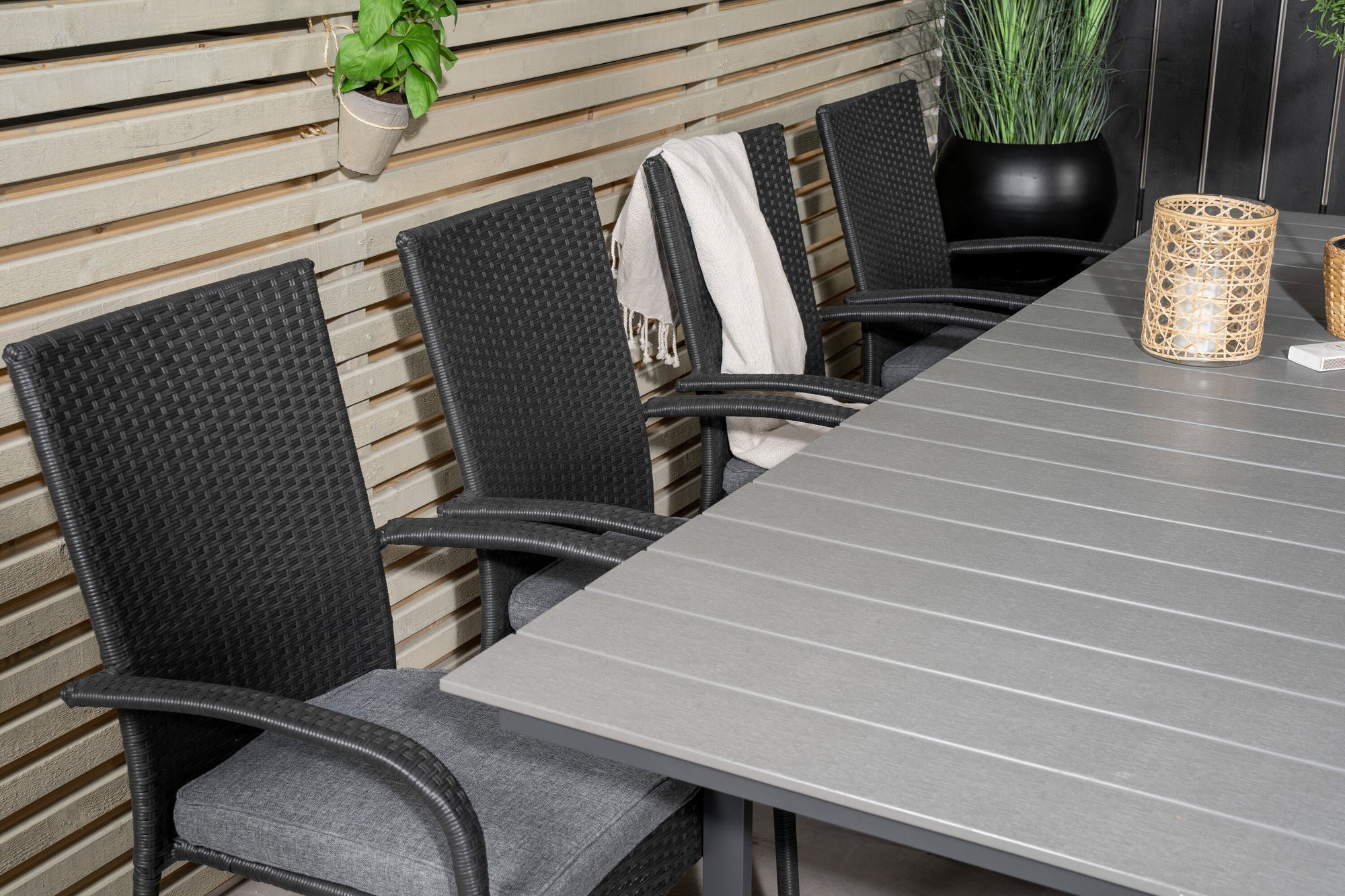 Venture Home Levels spisebord 160/240*90 - Black Alu / Grey Aintwood +Anna Arm stol (stac
