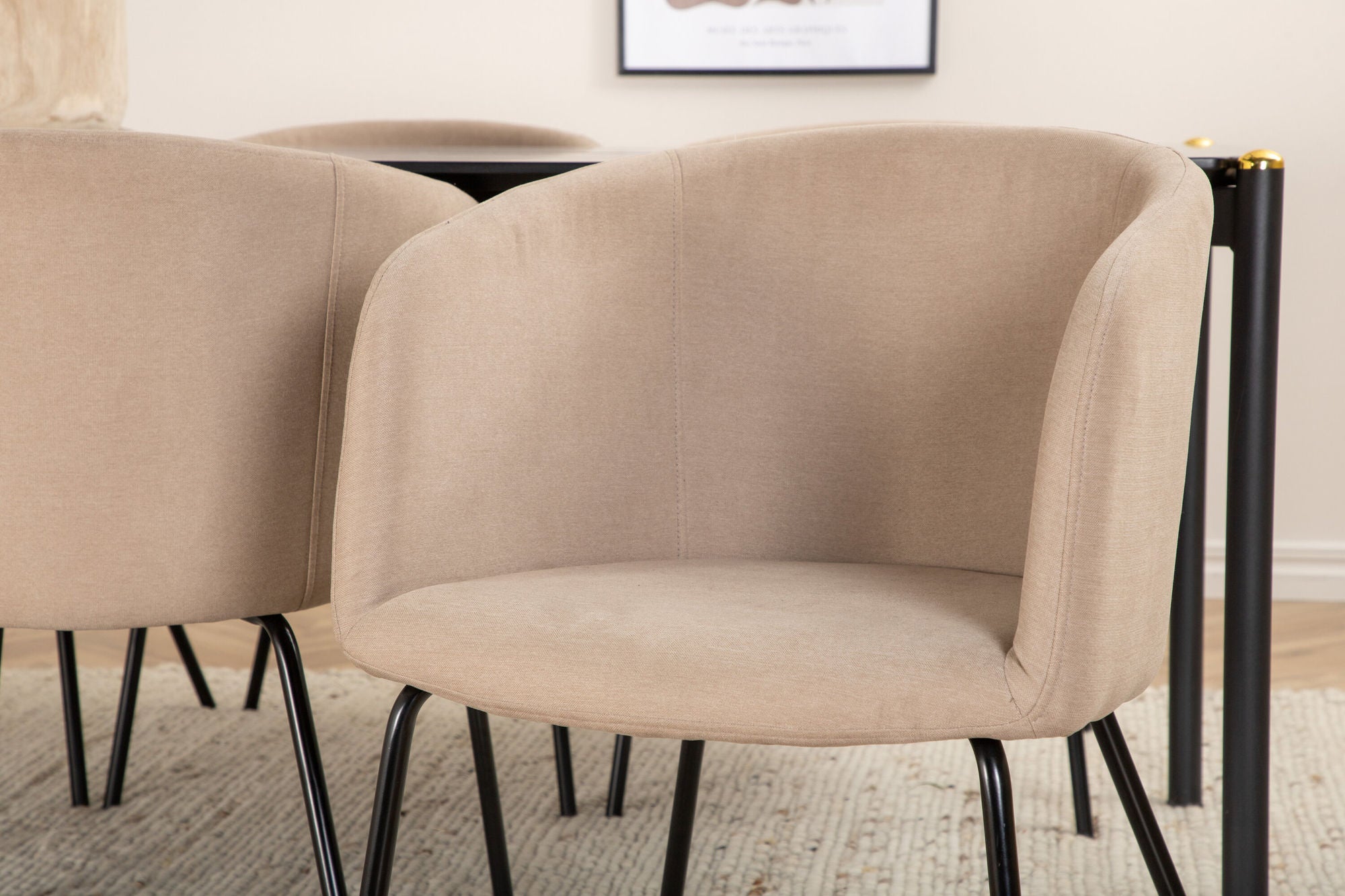 Venture Home Pelle spisebord - Black / black Black+Berit stol - Black / Beige Fabric (Polyester linen )_6