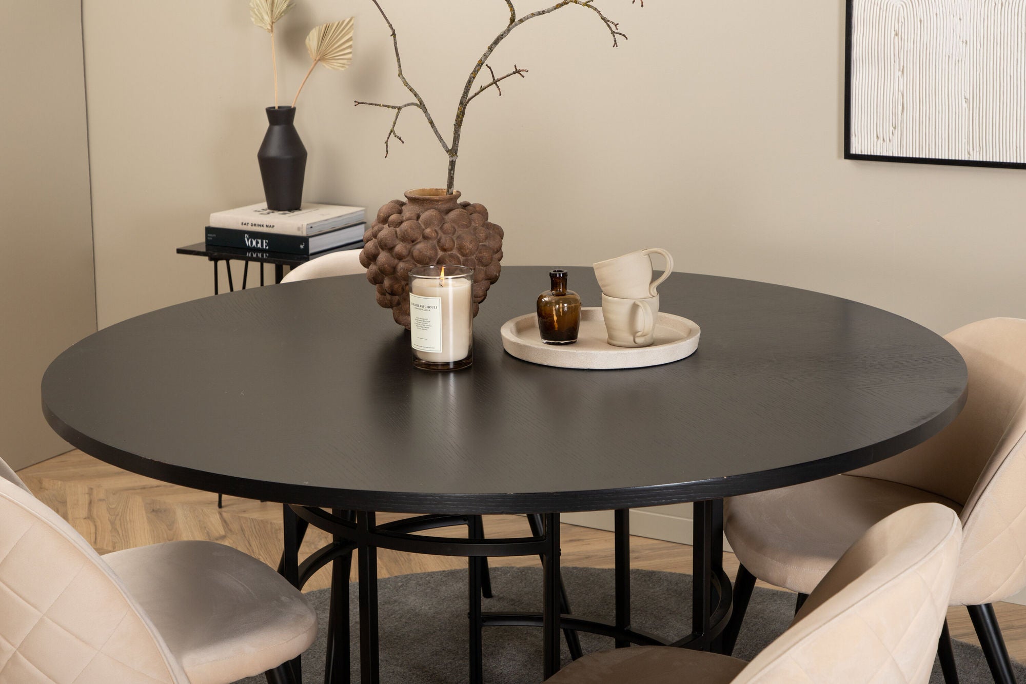 Venture Home Copenhagen - spisebord round - Black / Black+Velvet Stitches stol - Black / Beige Velvet_4