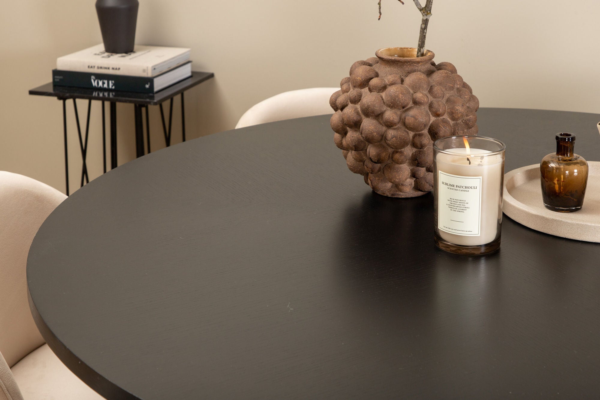 Venture Home Copenhagen - spisebord round - Black / Black+Velvet Stitches stol - Black / Beige Velvet_6