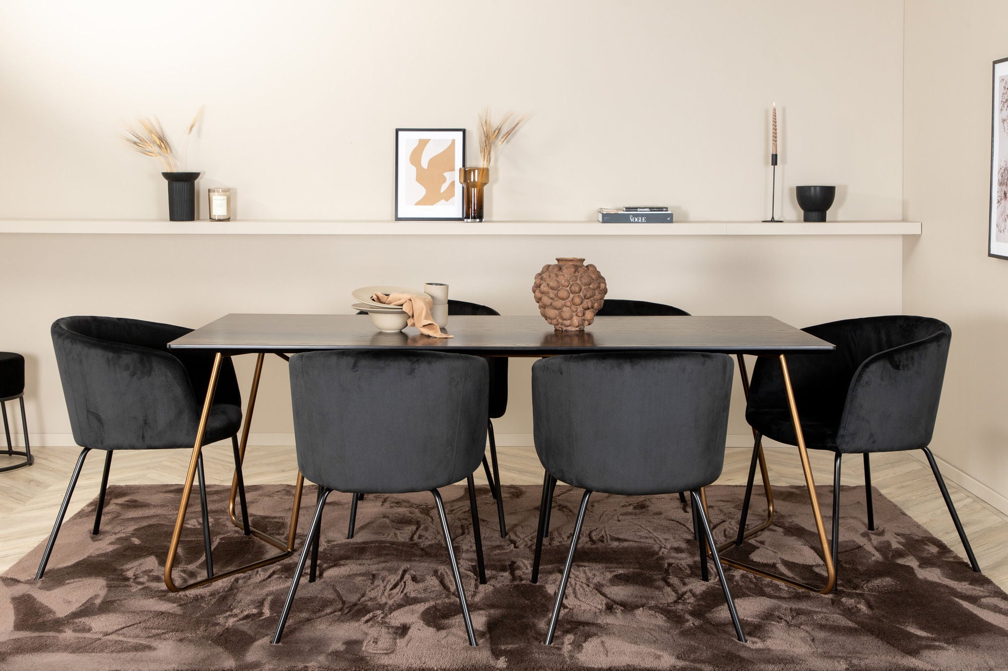 Venture Home Petra spisebord , Distressed Copper Black Veneer+Berit stol , Black Black Velvet_6
