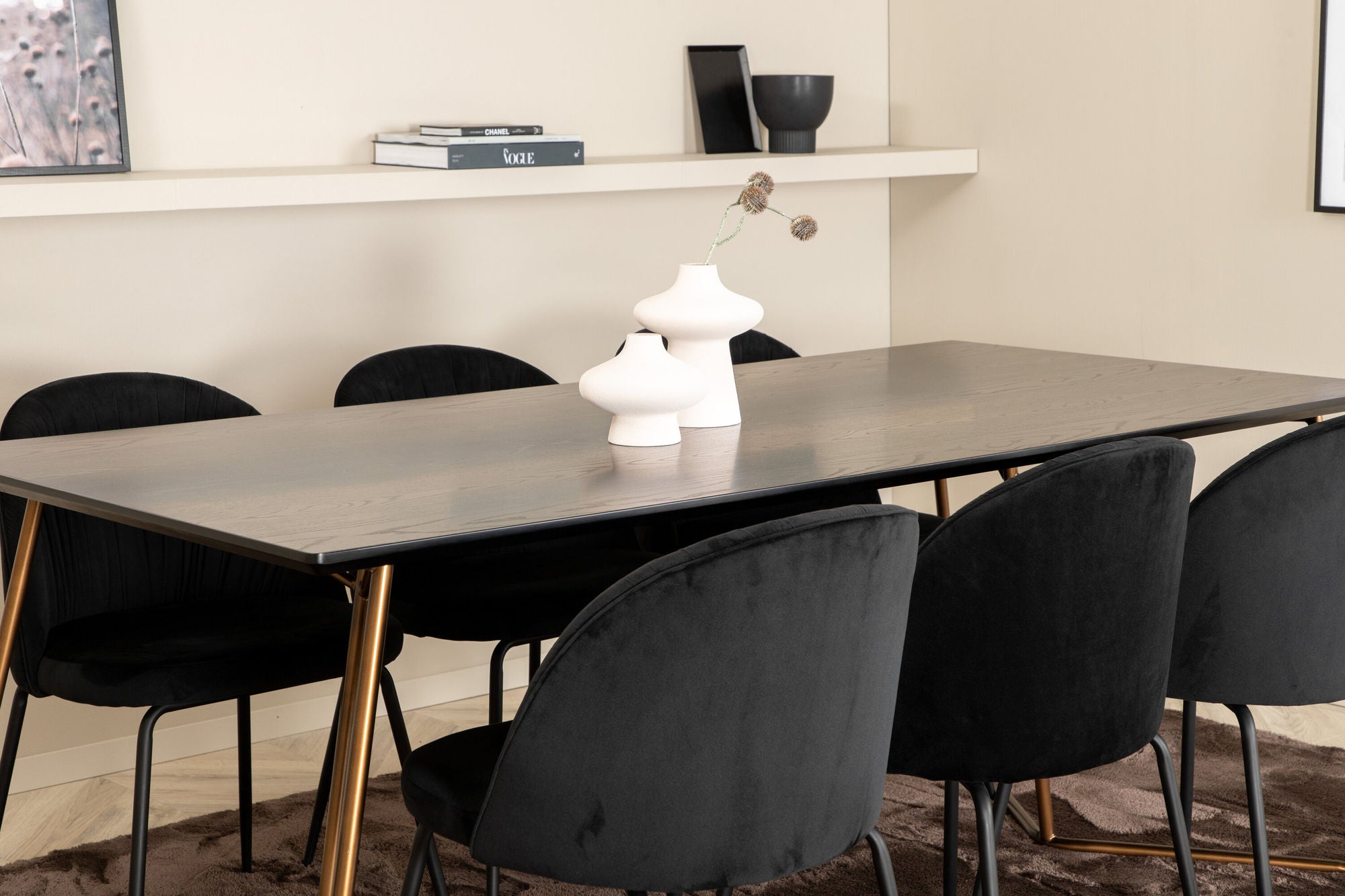 Venture Home Petra spisebord , Distressed Copper Black Veneer+Wrinkles Spisebordsstol , Black Legs , Black Velvet_6