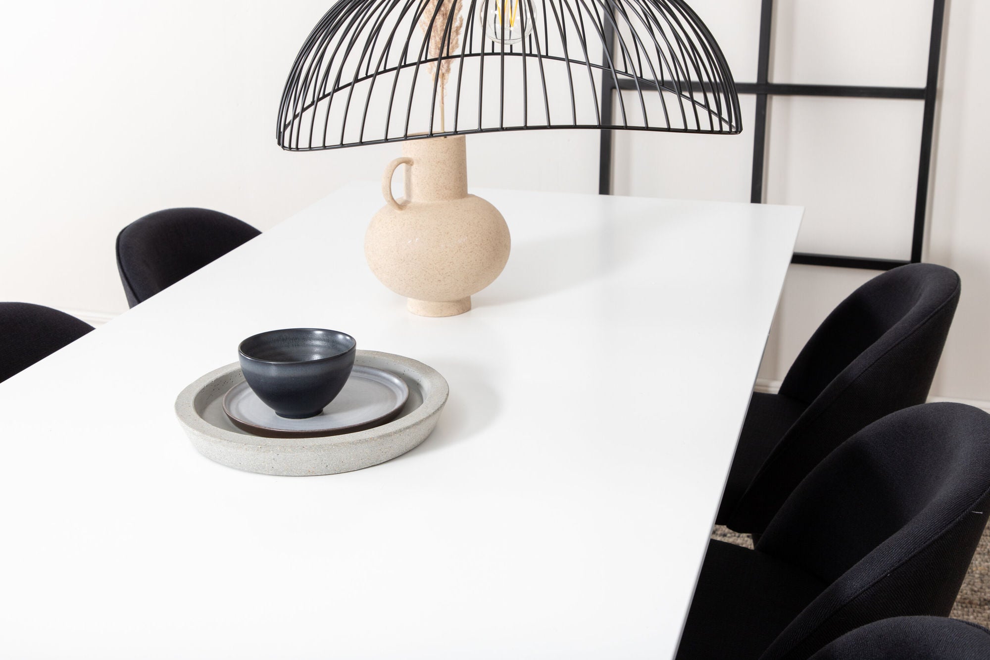 Venture Home Jimmy spisebord , Black White HPL+Velvet Dining Chiar , Black legs, Black Fabric_6