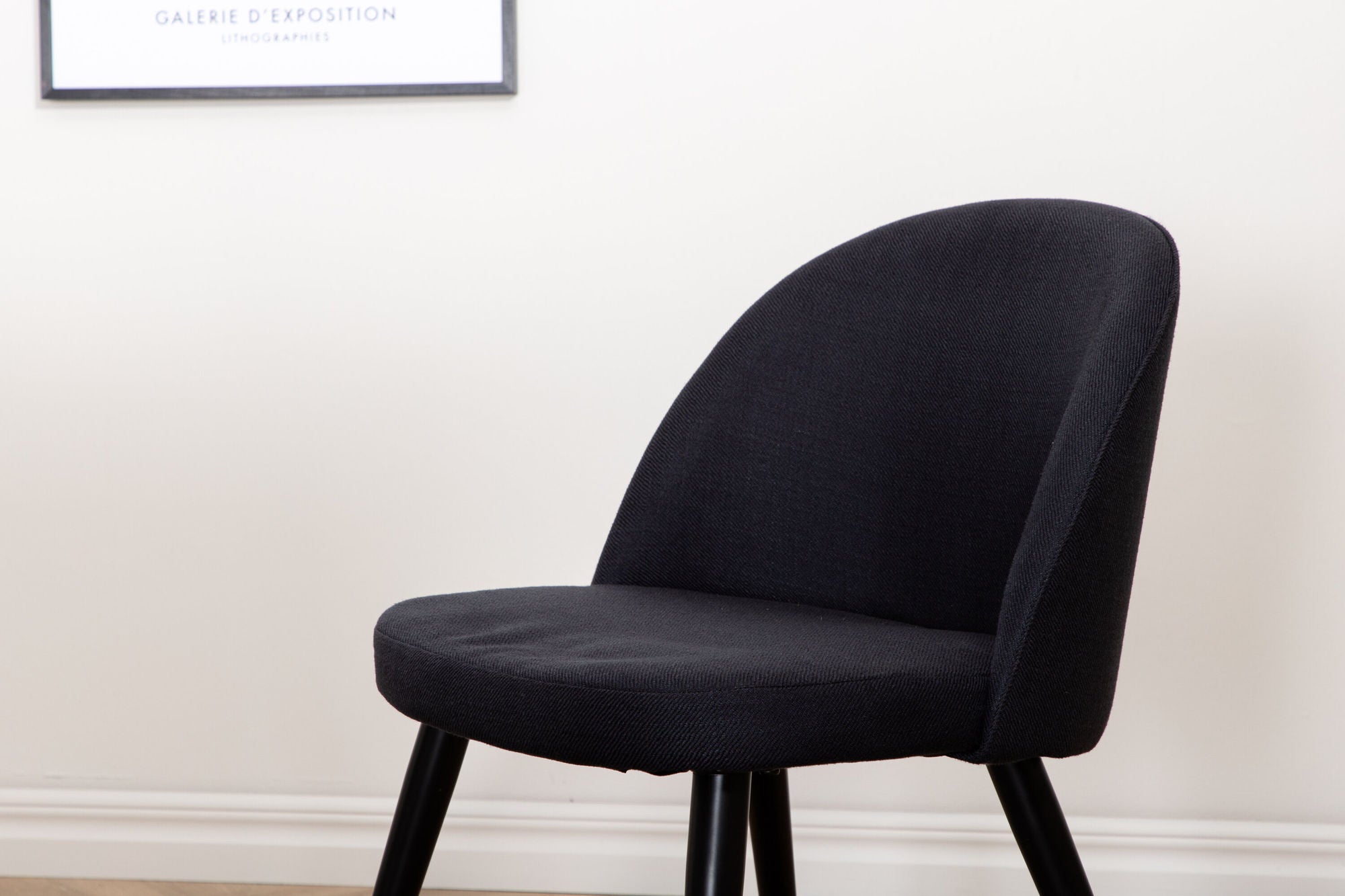 Venture Home Jimmy spisebord , Black White HPL+Velvet Dining Chiar , Black legs, Black Fabric_6