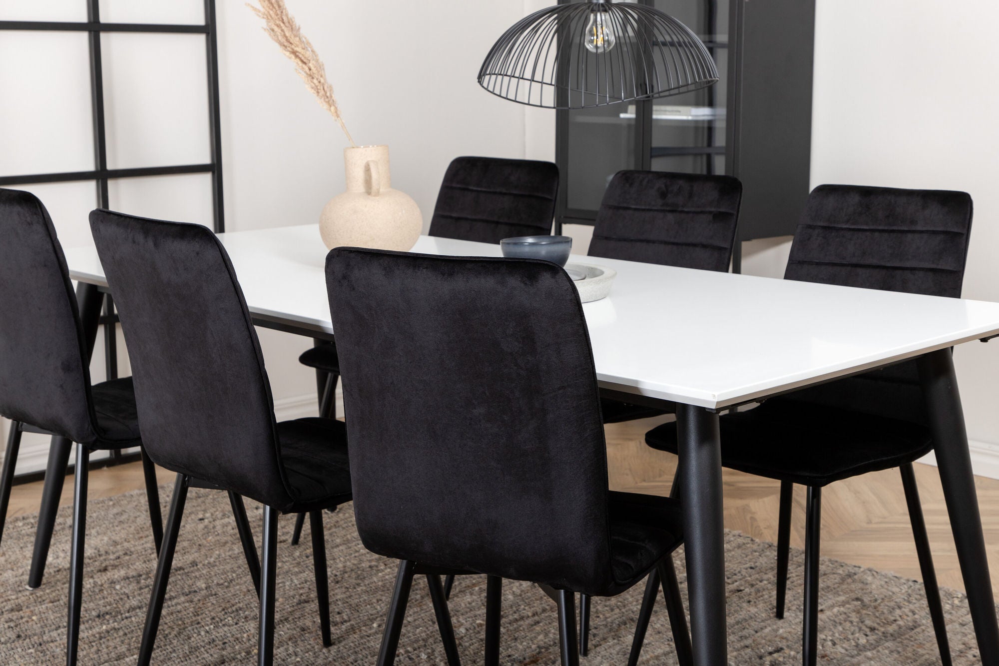 Venture Home Jimmy spisebord , Black White HPL+Windu Lyx stol , Black Black Velvet_6