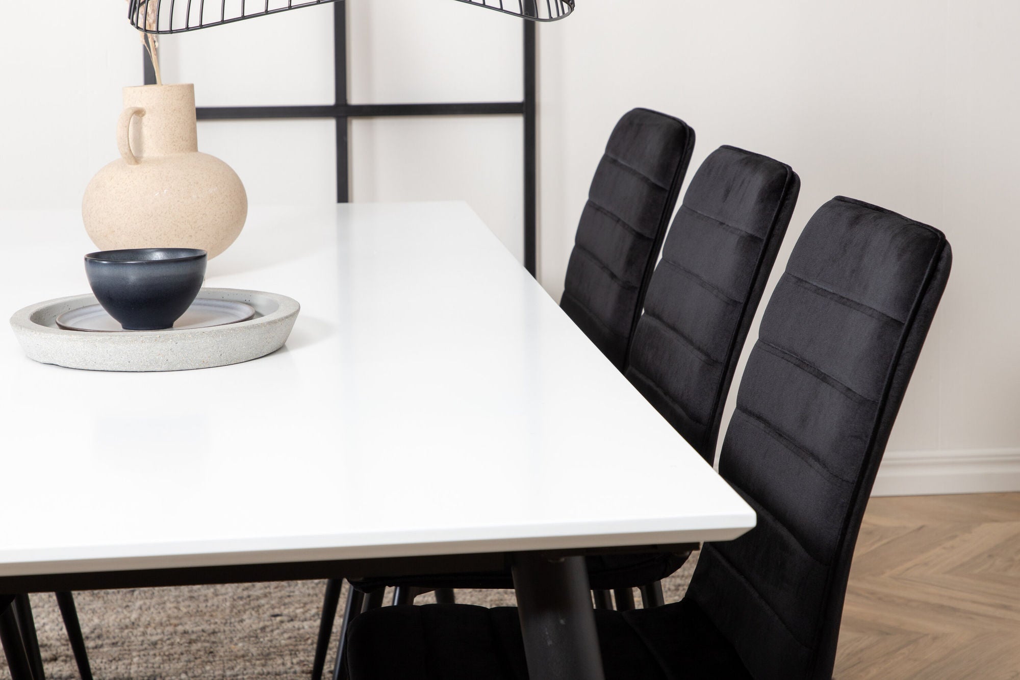 Venture Home Jimmy spisebord , Black White HPL+Windu Lyx stol , Black Black Velvet_6