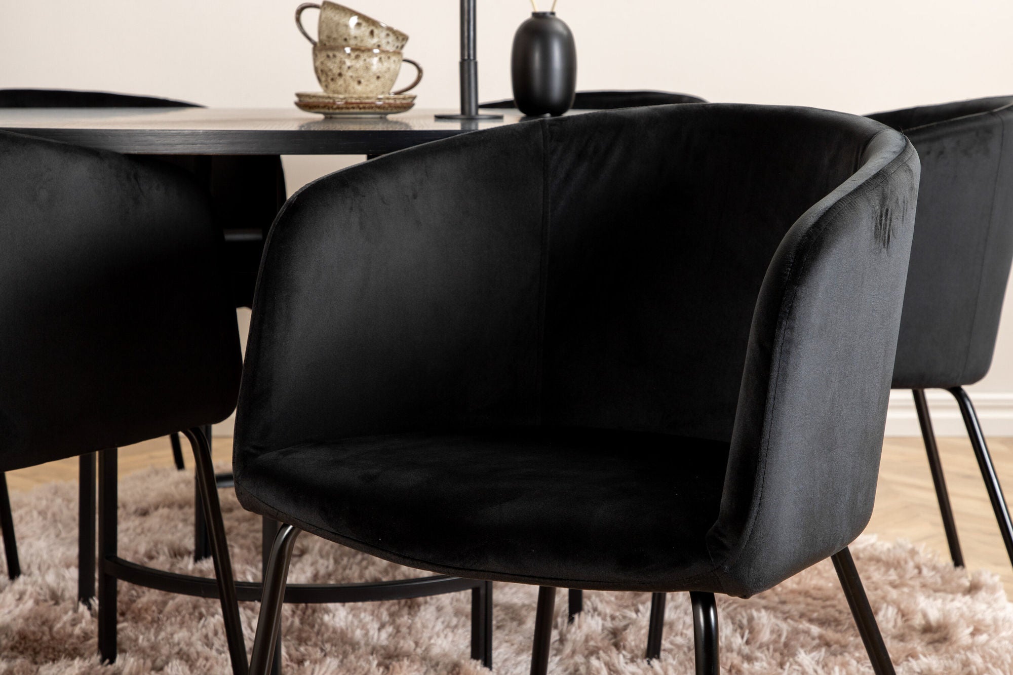 Venture Home Copenhagen - spisebord round - Black / Black+Berit stol - Black / Black Velvet_6